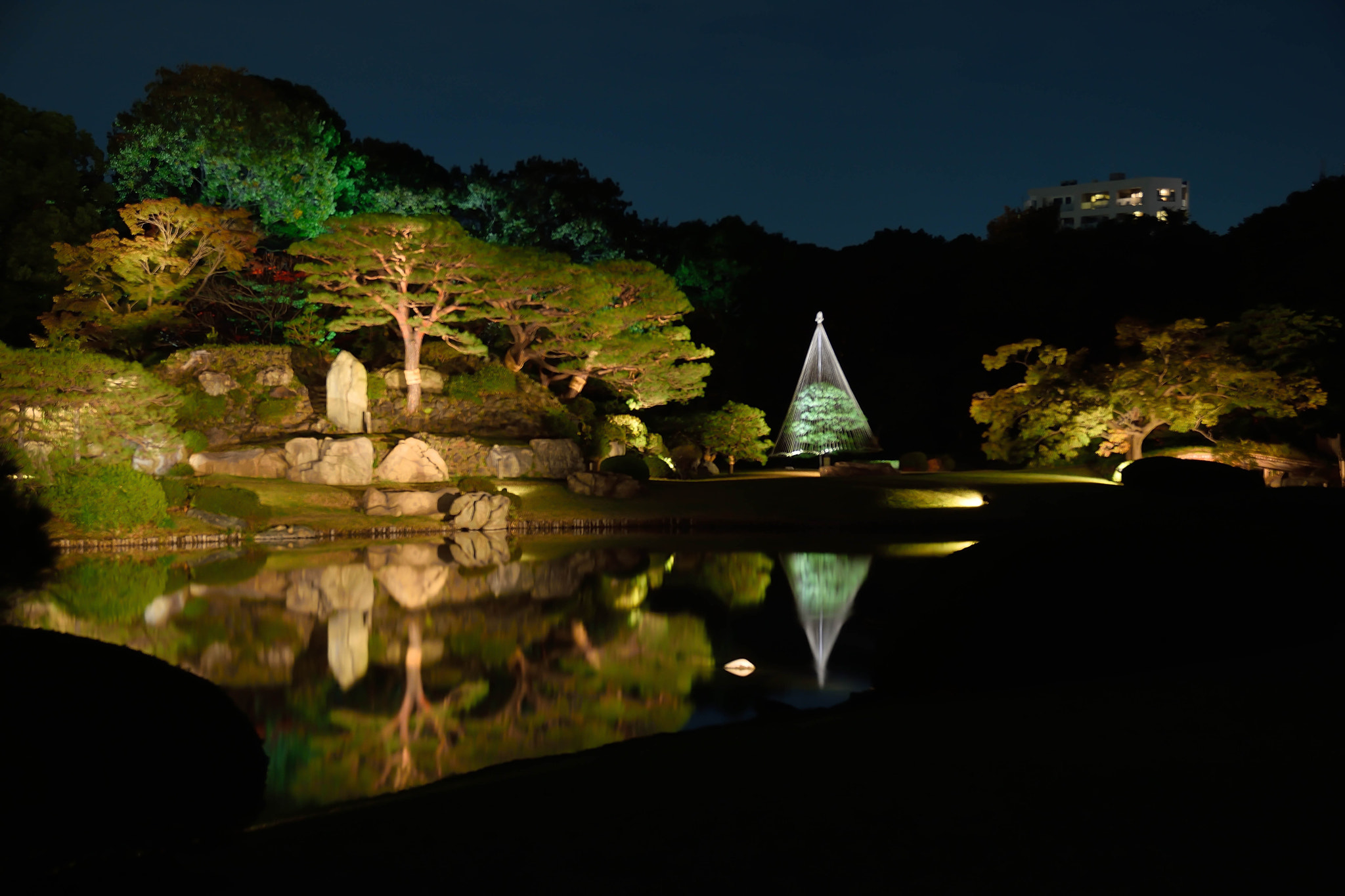Sigma 17-70mm F2.8-4 DC Macro OS HSM | C sample photo. Rikugien20151121 photography