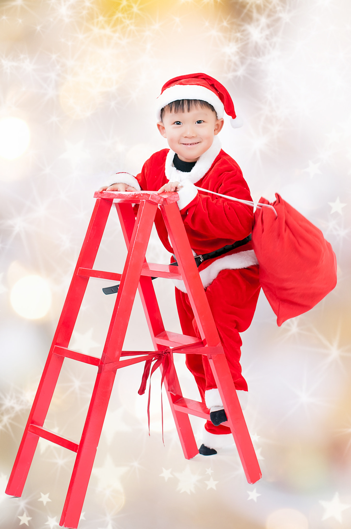 Nikon D90 + Sigma 35mm F1.4 DG HSM Art sample photo. Merry christmas photography
