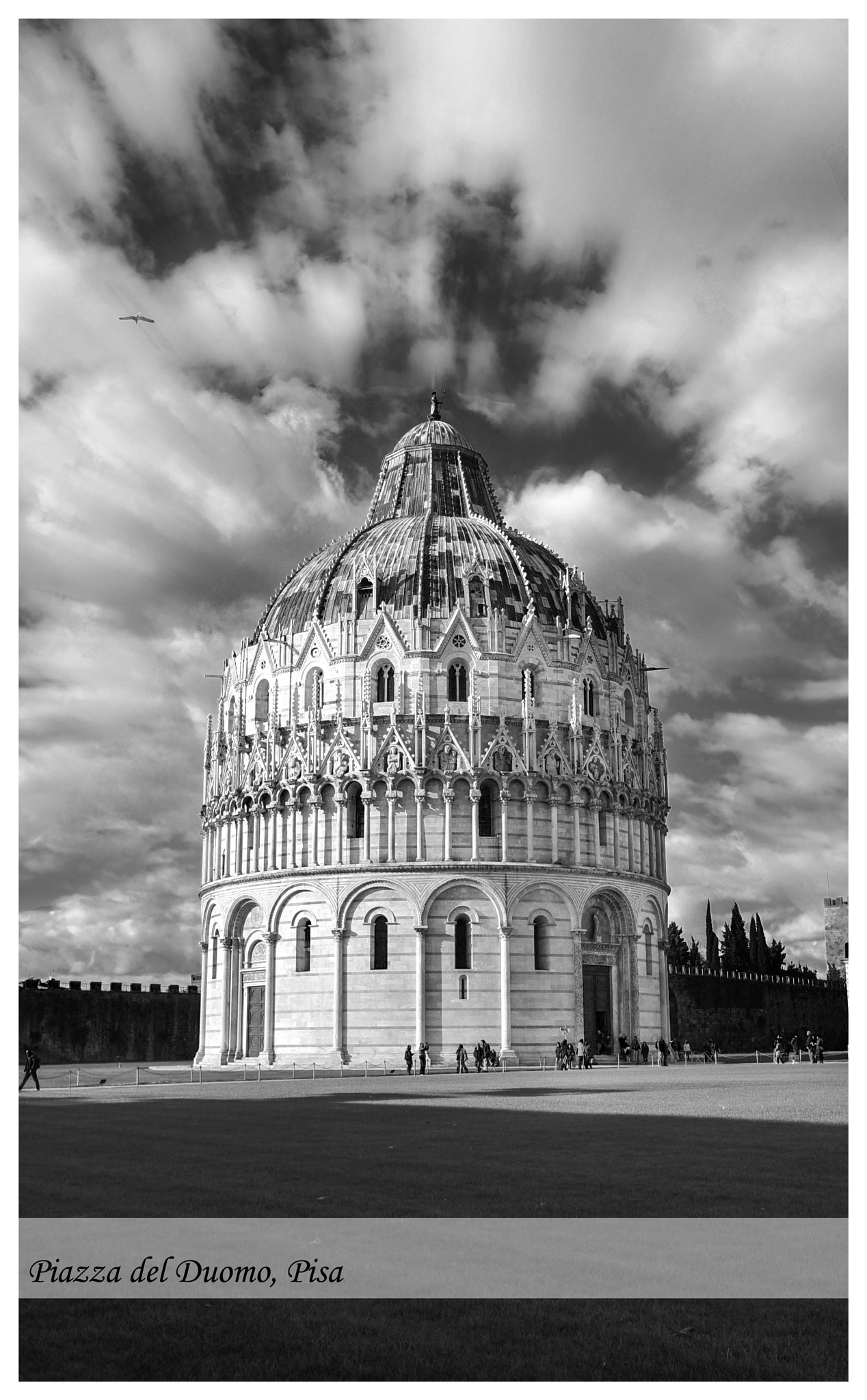 Sigma 12-24mm F4.5-5.6 EX DG Aspherical HSM sample photo. Pisa baptistry photography