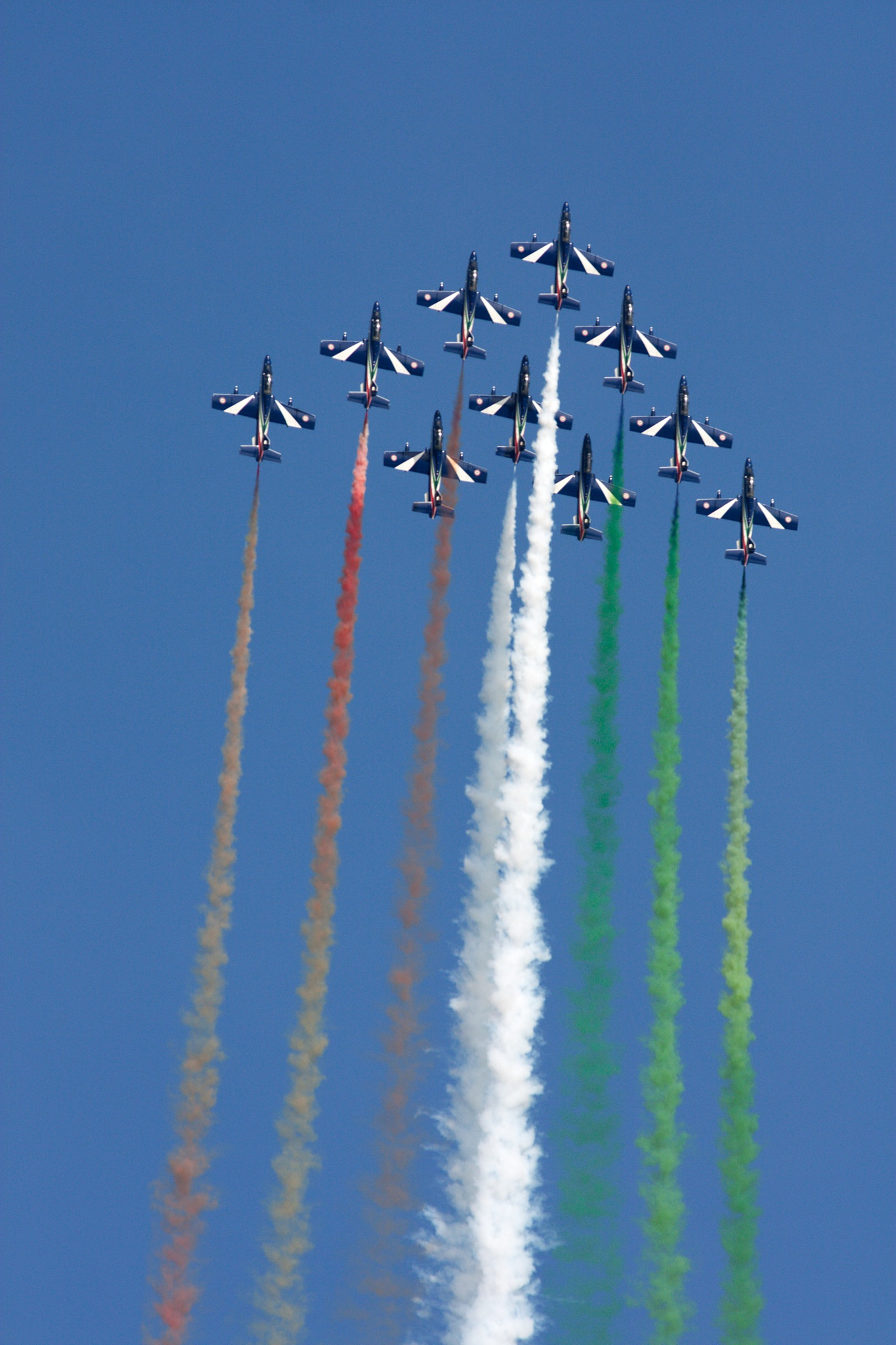 Canon EOS 450D (EOS Rebel XSi / EOS Kiss X2) + Canon EF 300mm F4L IS USM sample photo. __frecce tricolore__ photography