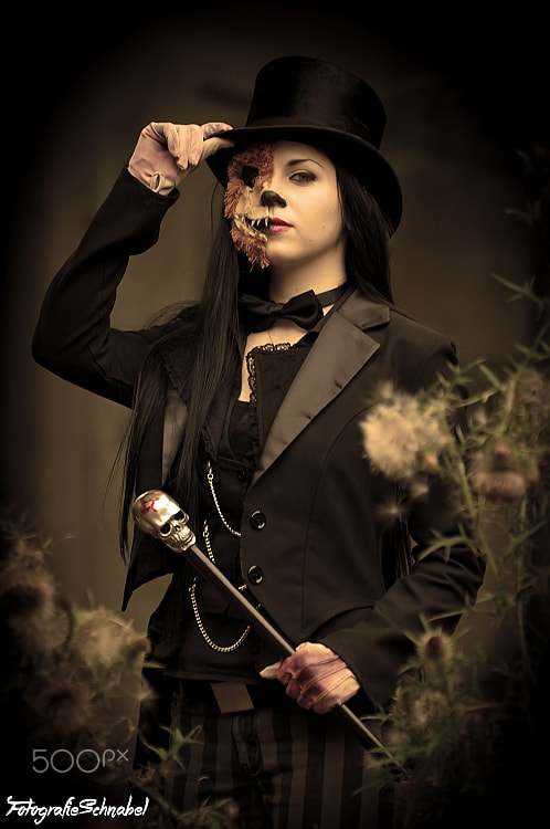Sigma 70-200mm F2.8 EX DG OS HSM sample photo. Voodoo priestess at a graveyard photography