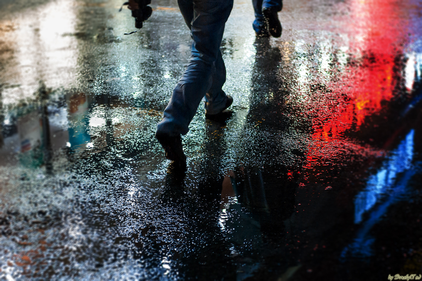 Pentax K-5 IIs + Pentax smc FA 43mm F1.9 Limited sample photo. Street 395# rainy day photography