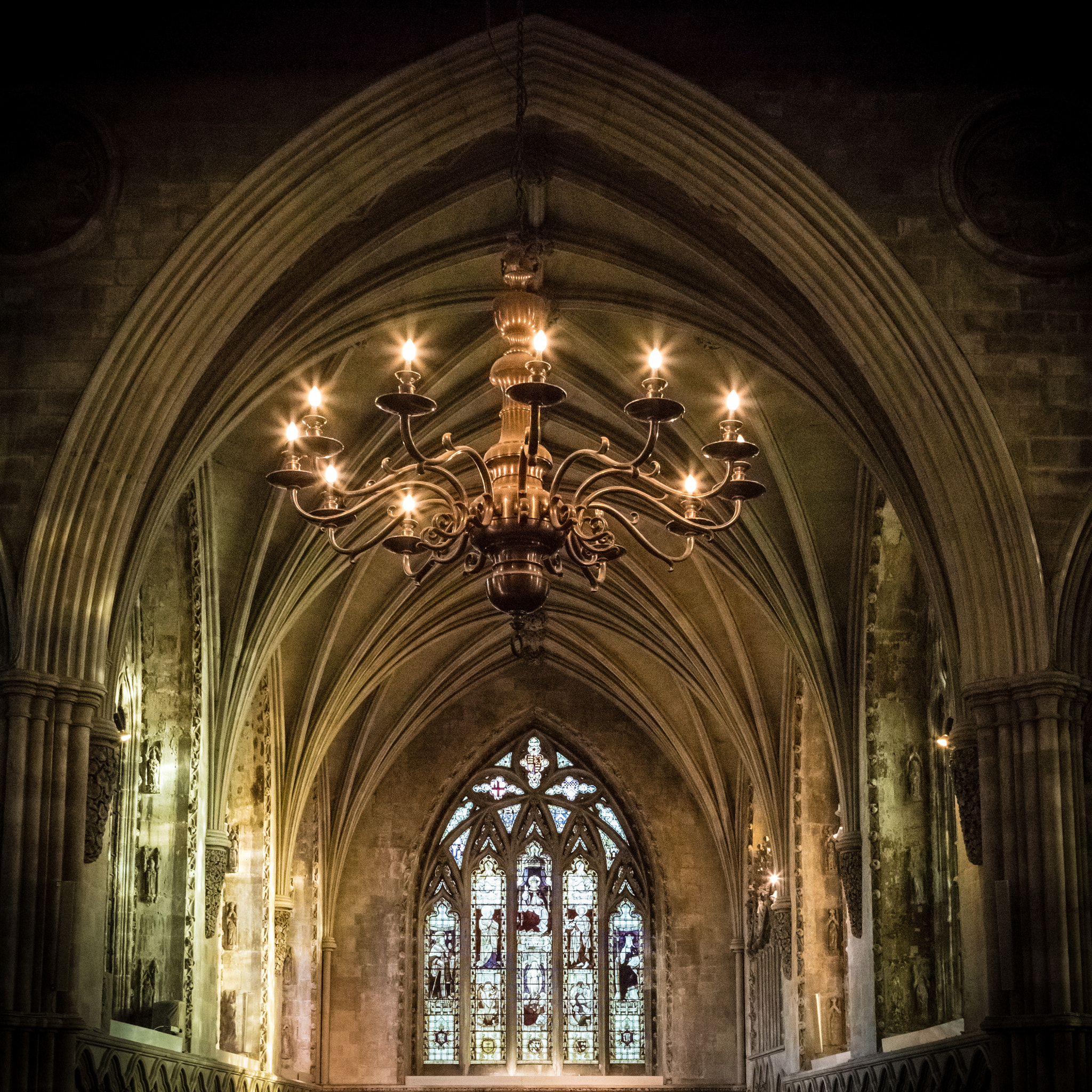 Canon EOS 760D (EOS Rebel T6s / EOS 8000D) + Canon EF 24-70mm F2.8L USM sample photo. St albans abbey photography