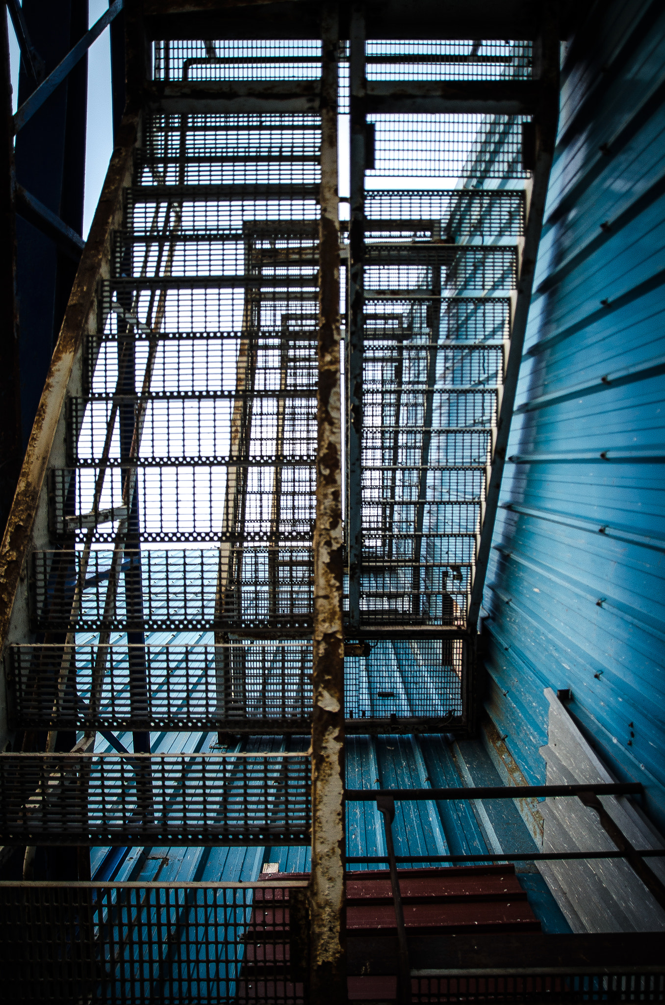 Sigma 17-70mm F2.8-4 DC Macro OS HSM sample photo. Strange stairs photography