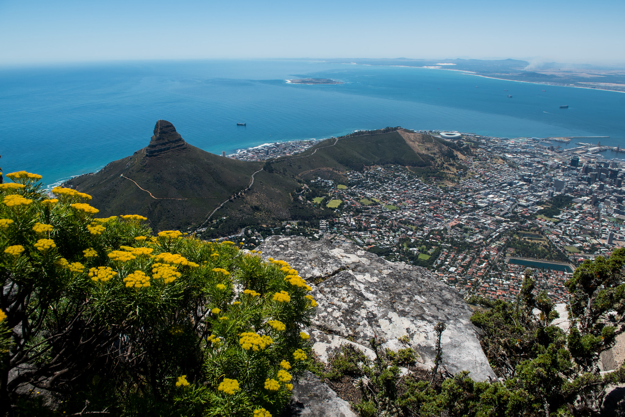 Nikon D750 + Nikon AF-S DX Nikkor 17-55mm F2.8G ED-IF sample photo. Table mountain, cape town photography