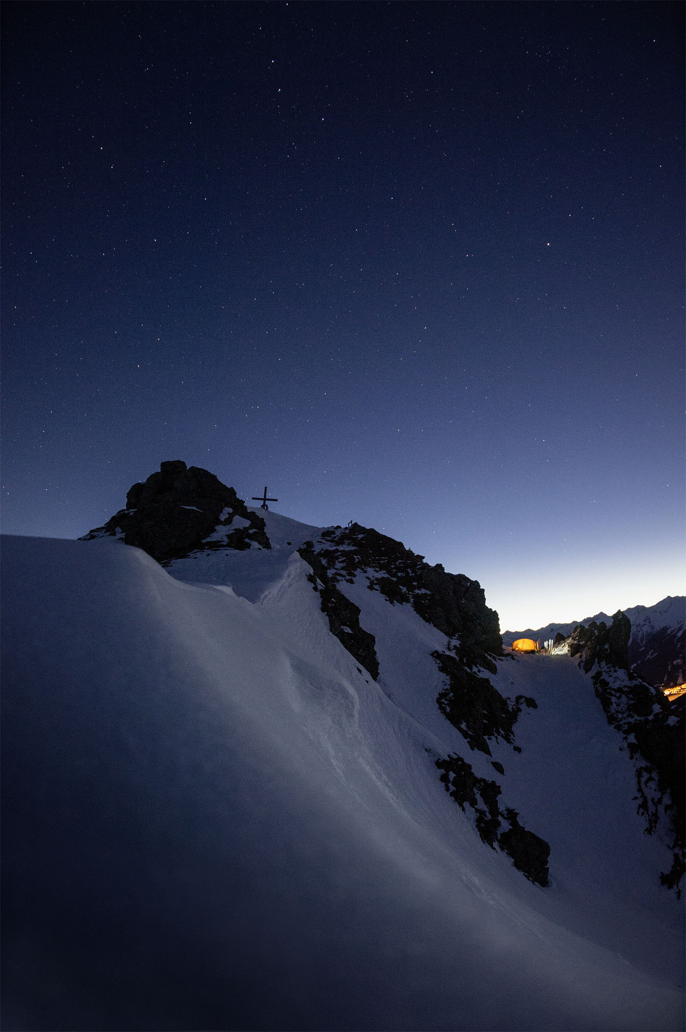 Nikon D4 + Nikon AF Fisheye-Nikkor 16mm F2.8D sample photo. Pure ski mountaineering photography