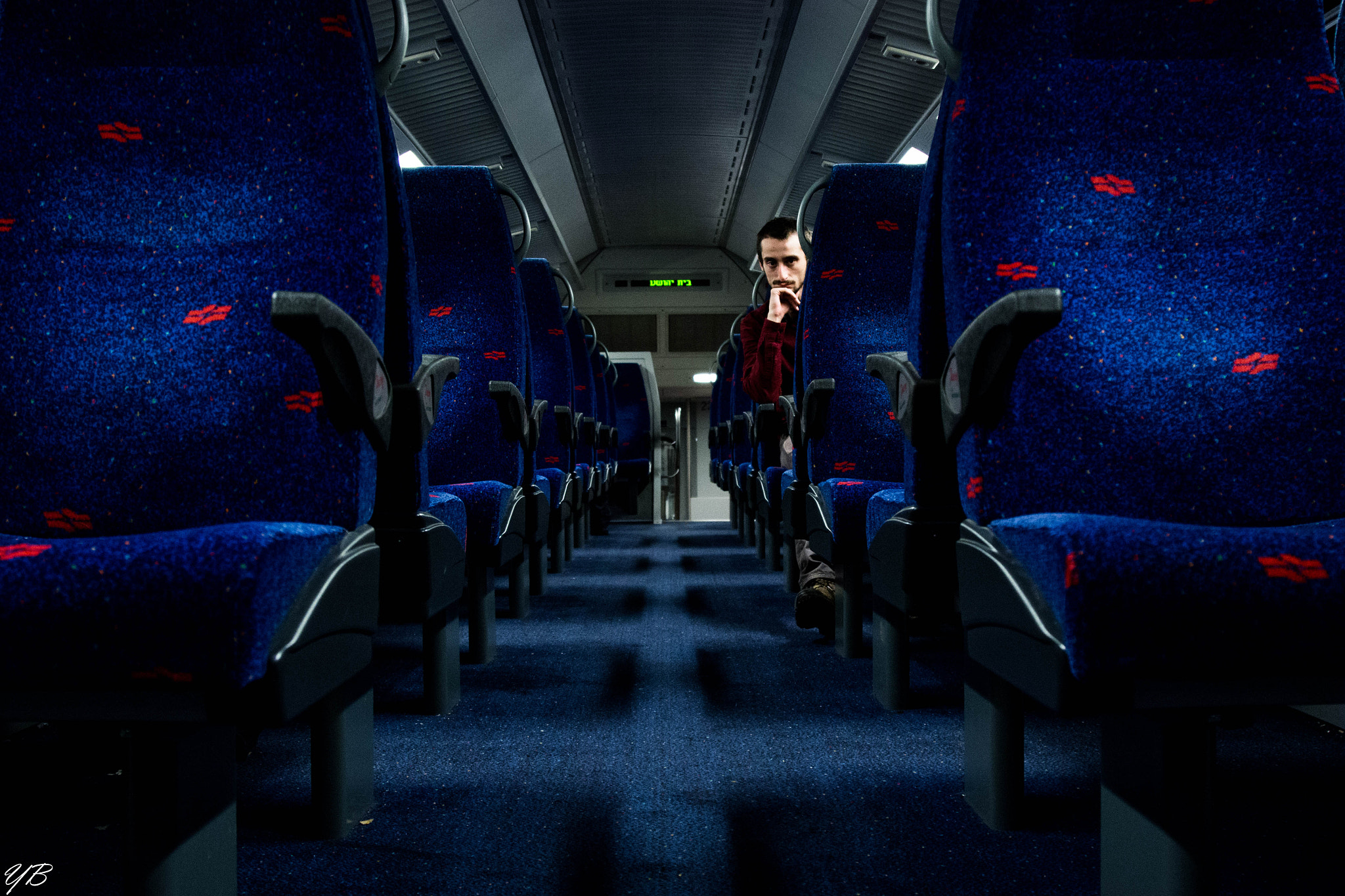 Canon EOS 100D (EOS Rebel SL1 / EOS Kiss X7) sample photo. Night train photography
