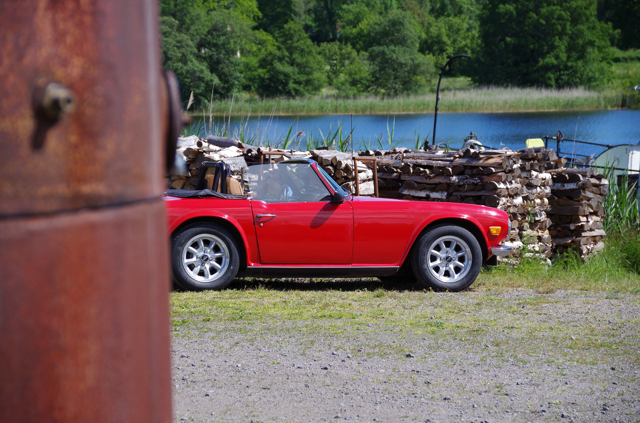 Pentax K-50 + Sigma 18-200mm F3.5-6.3 II DC OS HSM sample photo. Red_car.jpg photography