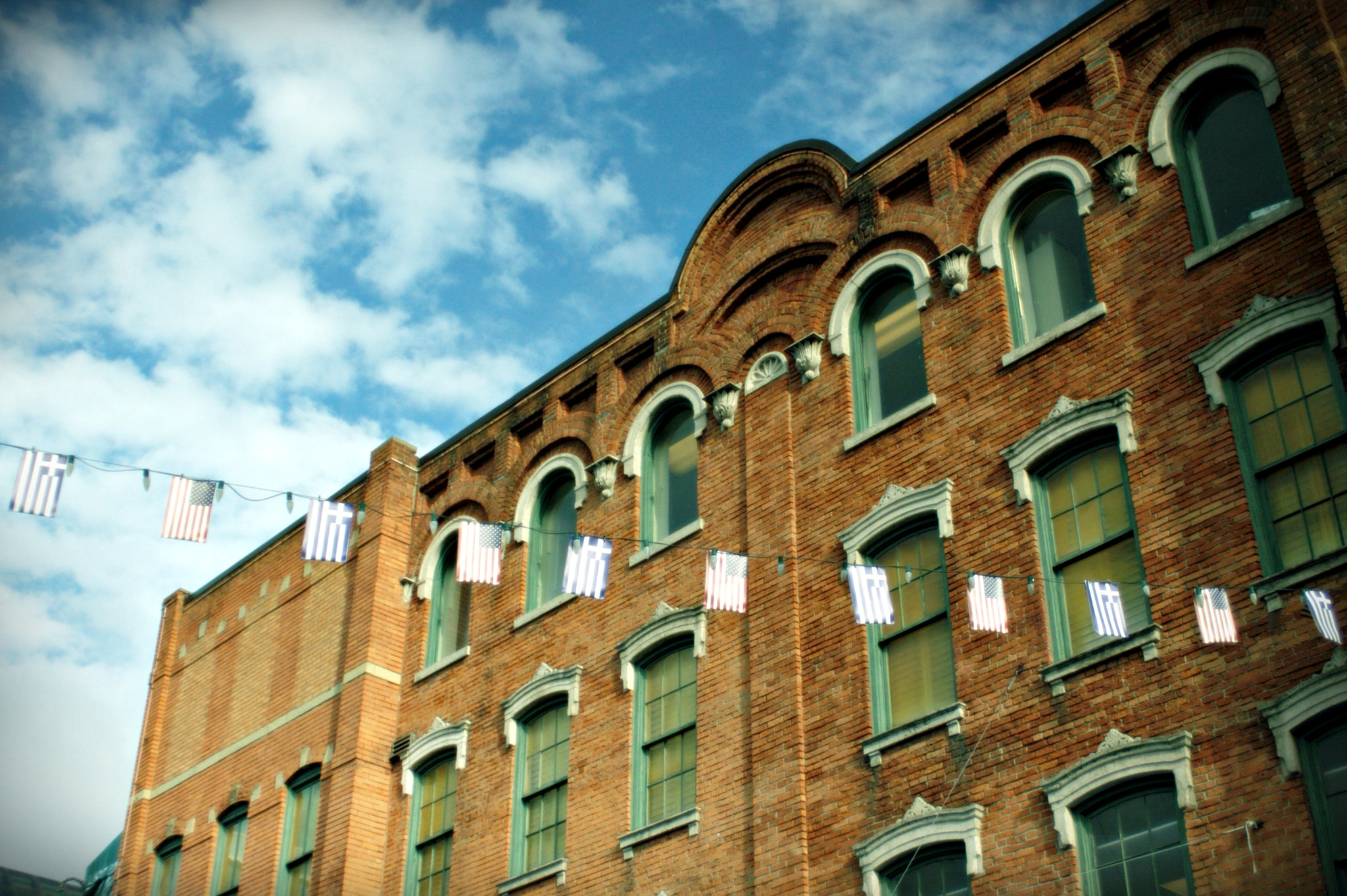 Canon EF 28-90mm f/4-5.6 sample photo. Detroit building photography