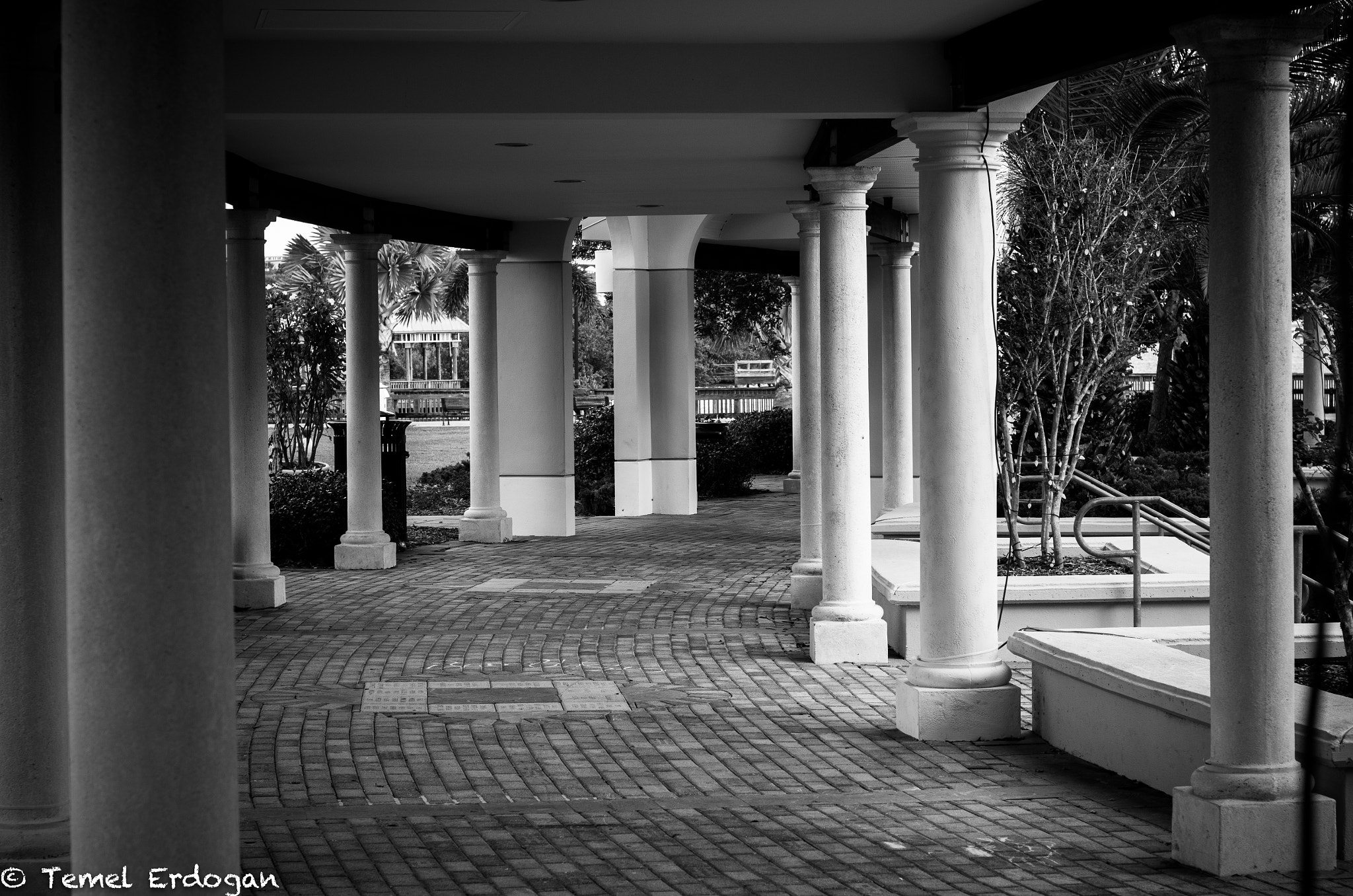 Pentax K-30 + smc PENTAX-F 50mm F1.7 sample photo. Covered pathway photography