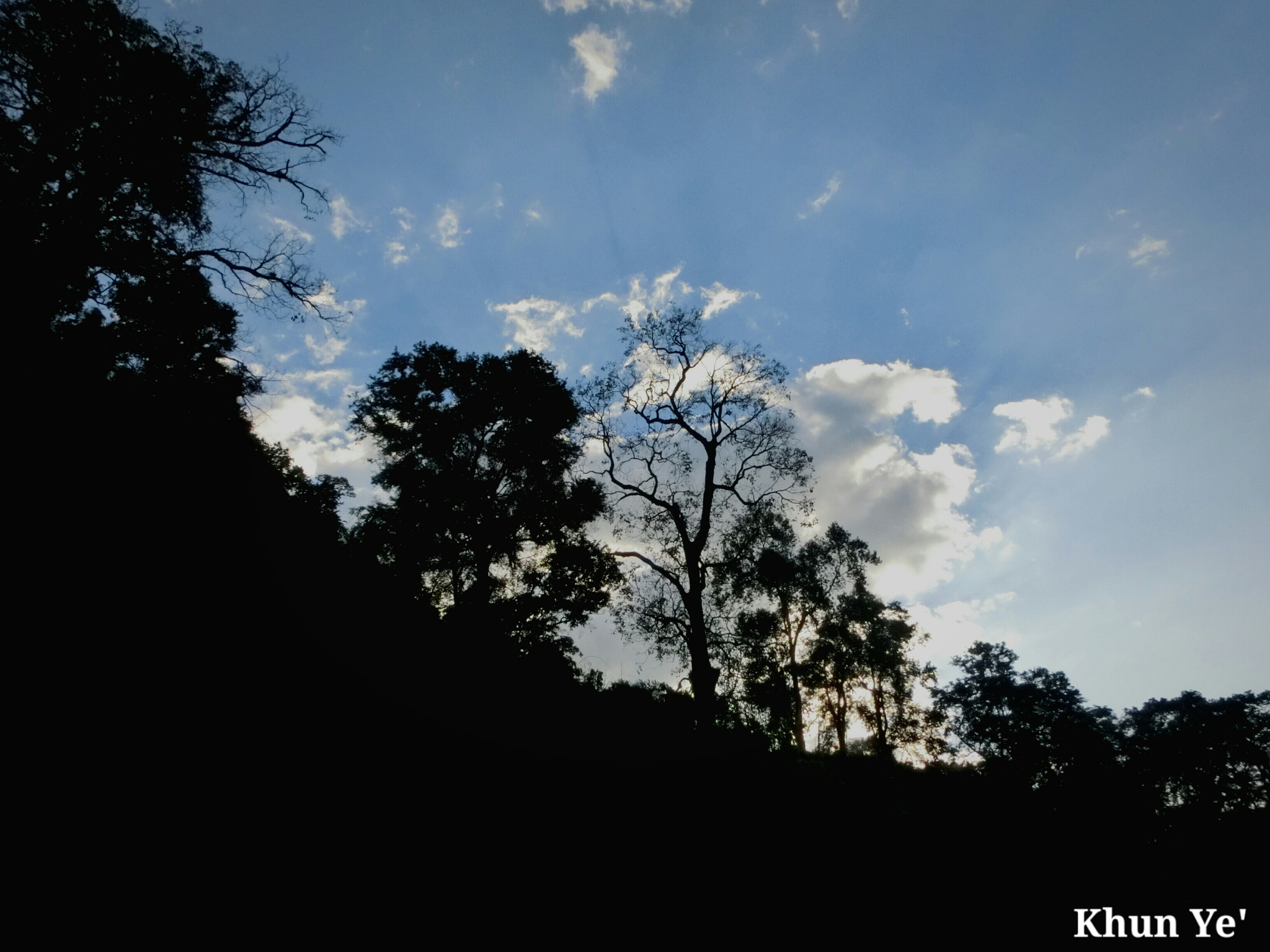 CASIO EX-ZR400 sample photo. Beauty of before dark photography