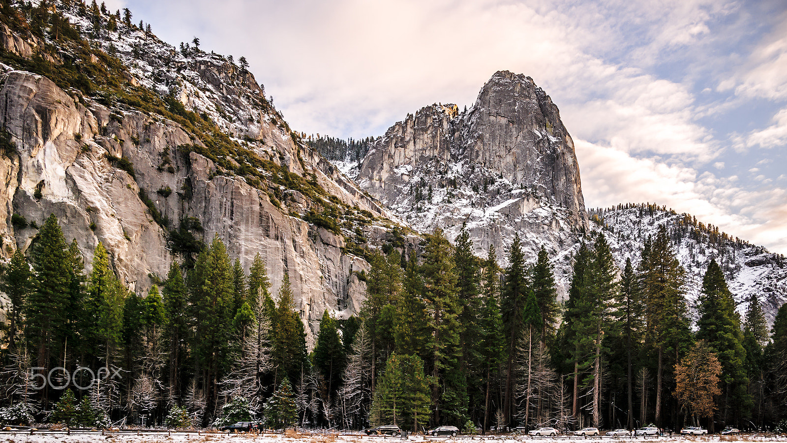 Sony Alpha DSLR-A850 + Minolta AF 17-35mm F2.8-4 (D) sample photo. Yosemite national park photography