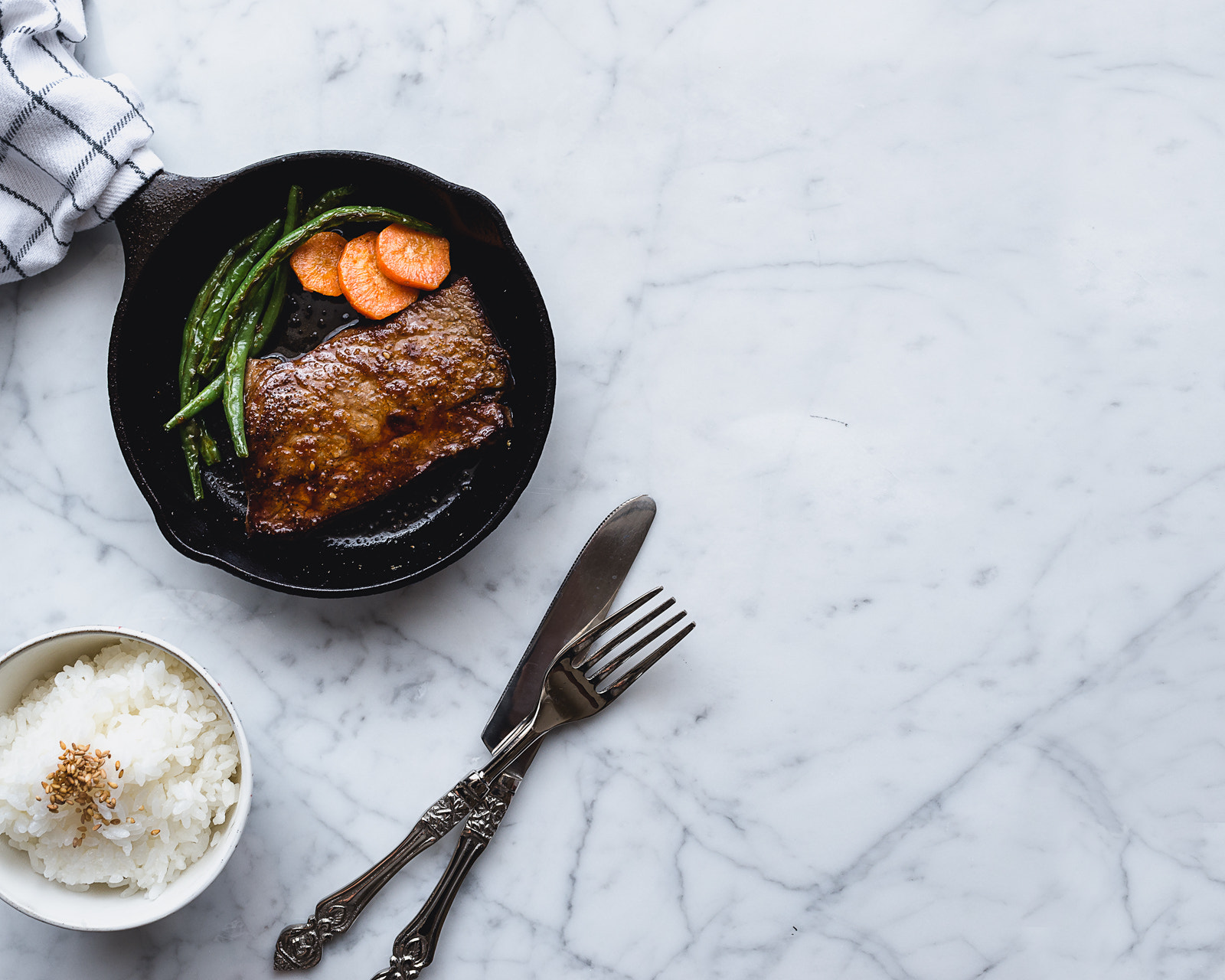 Nikon D610 + AF-S Nikkor 35mm f/1.8G sample photo. Wagyū beef steak with rice. photography