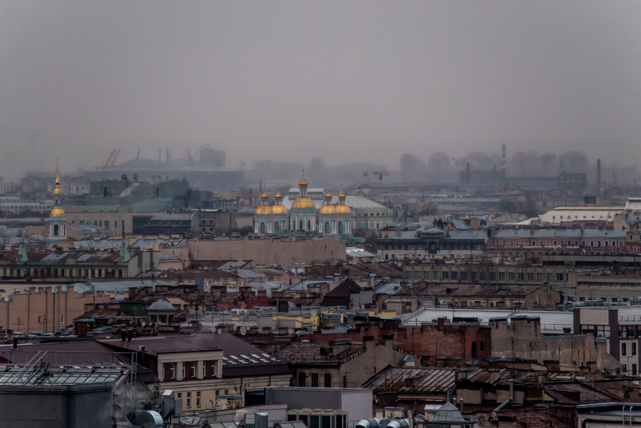 Sony 70-300mm F4.5-5.6 G SSM sample photo. Saint-petersburg roofs photography