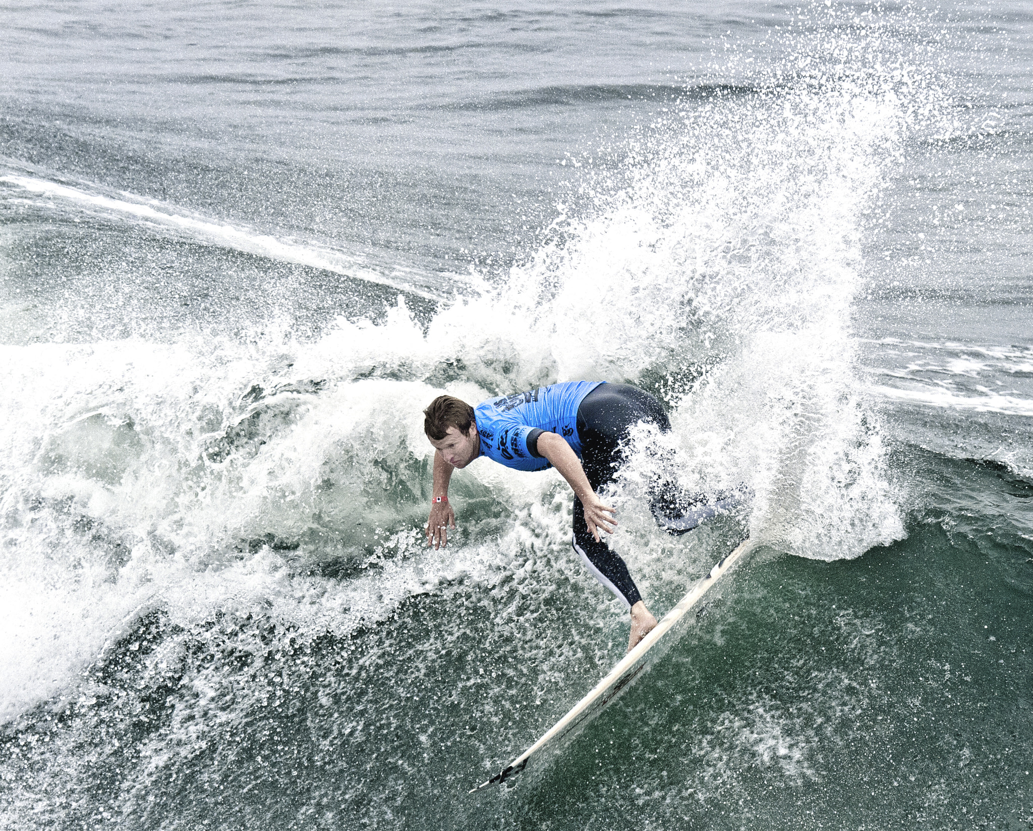 Canon EOS 400D (EOS Digital Rebel XTi / EOS Kiss Digital X) sample photo. Taj burrow at the us open of surfing 2011 photography