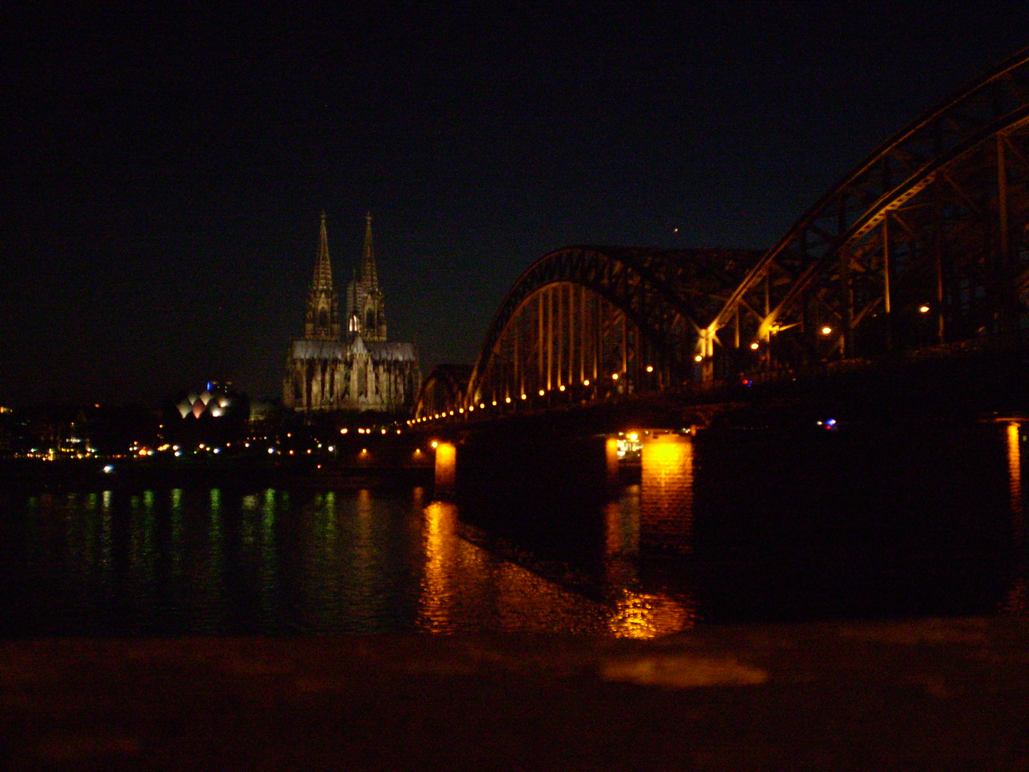 Olympus FE210,X775 sample photo. KÖln. photography