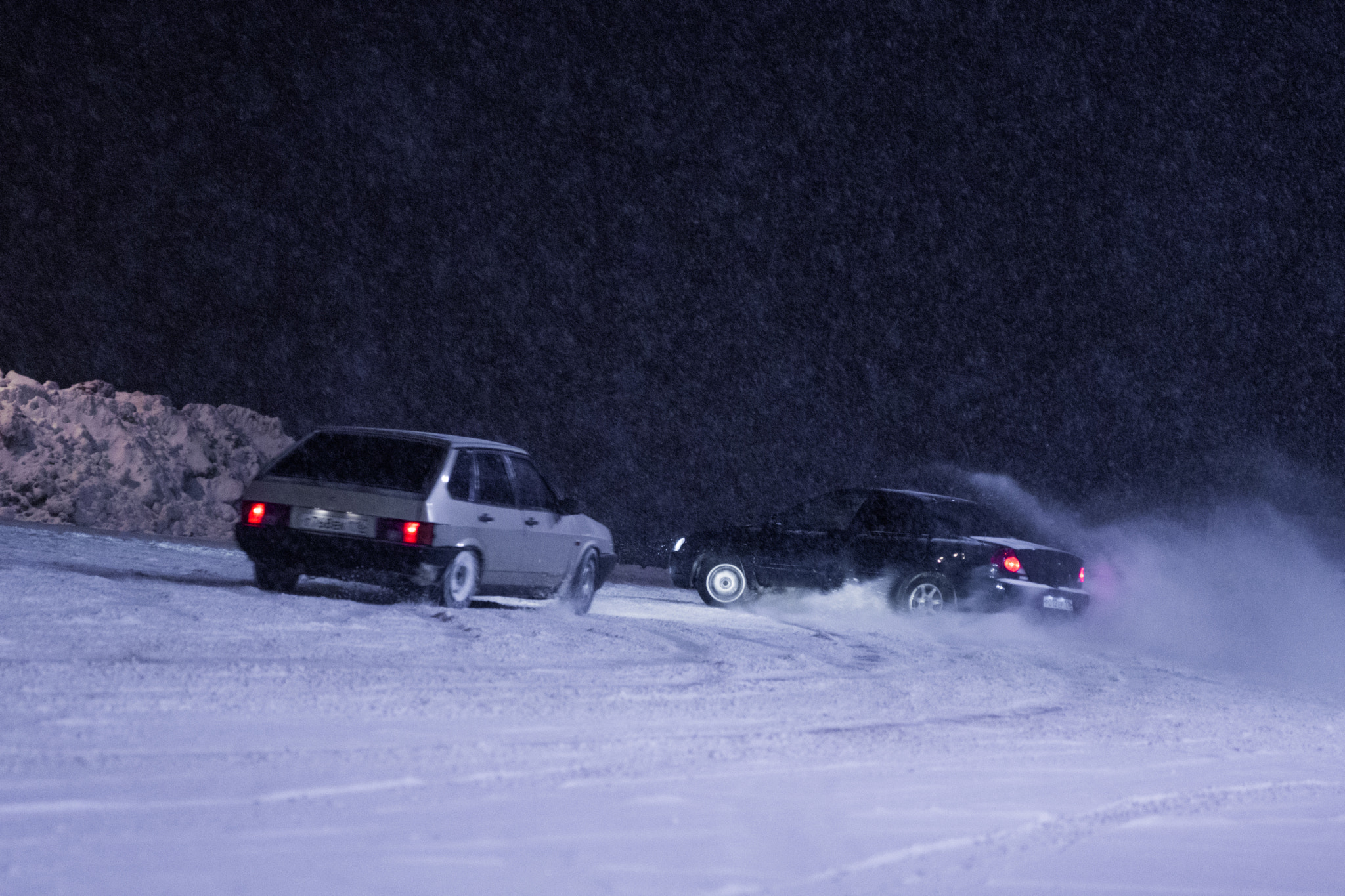Sony SLT-A65 (SLT-A65V) sample photo. Car battle photography
