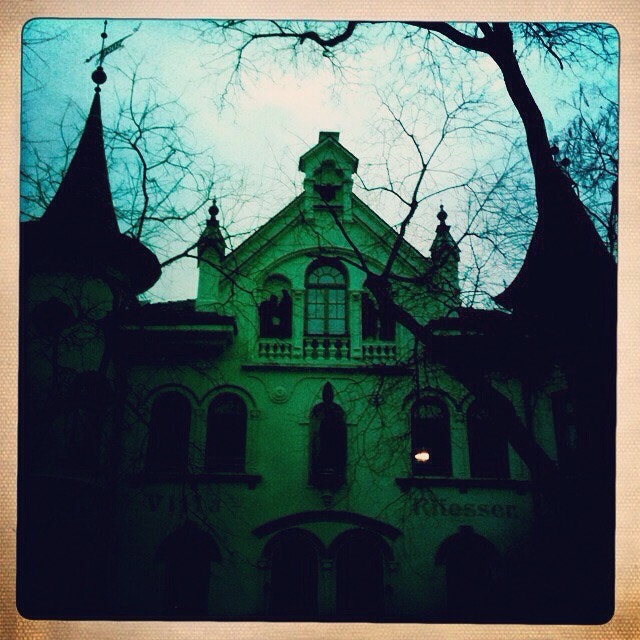 Hipstamatic 279 sample photo. ____haunted house*____ photography