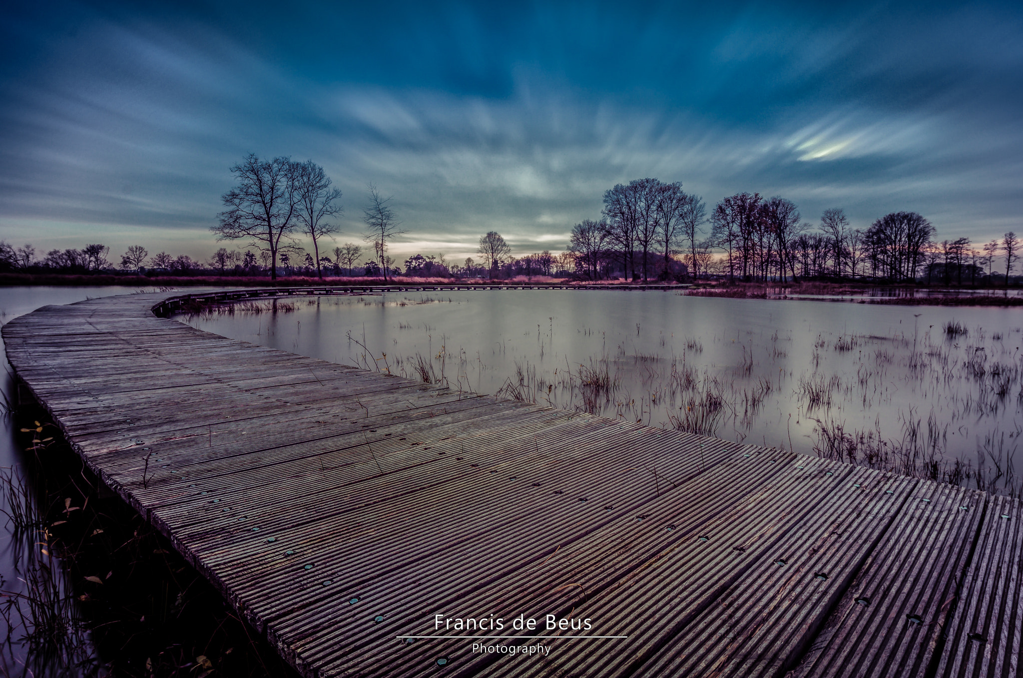 Canon EF-S 10-18mm F4.5–5.6 IS STM sample photo. Time passes you by photography
