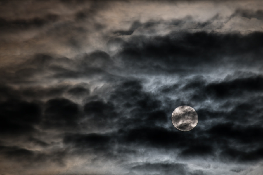 Canon EF-S 10-22mm F3.5-4.5 USM sample photo. Obscured by clouds photography