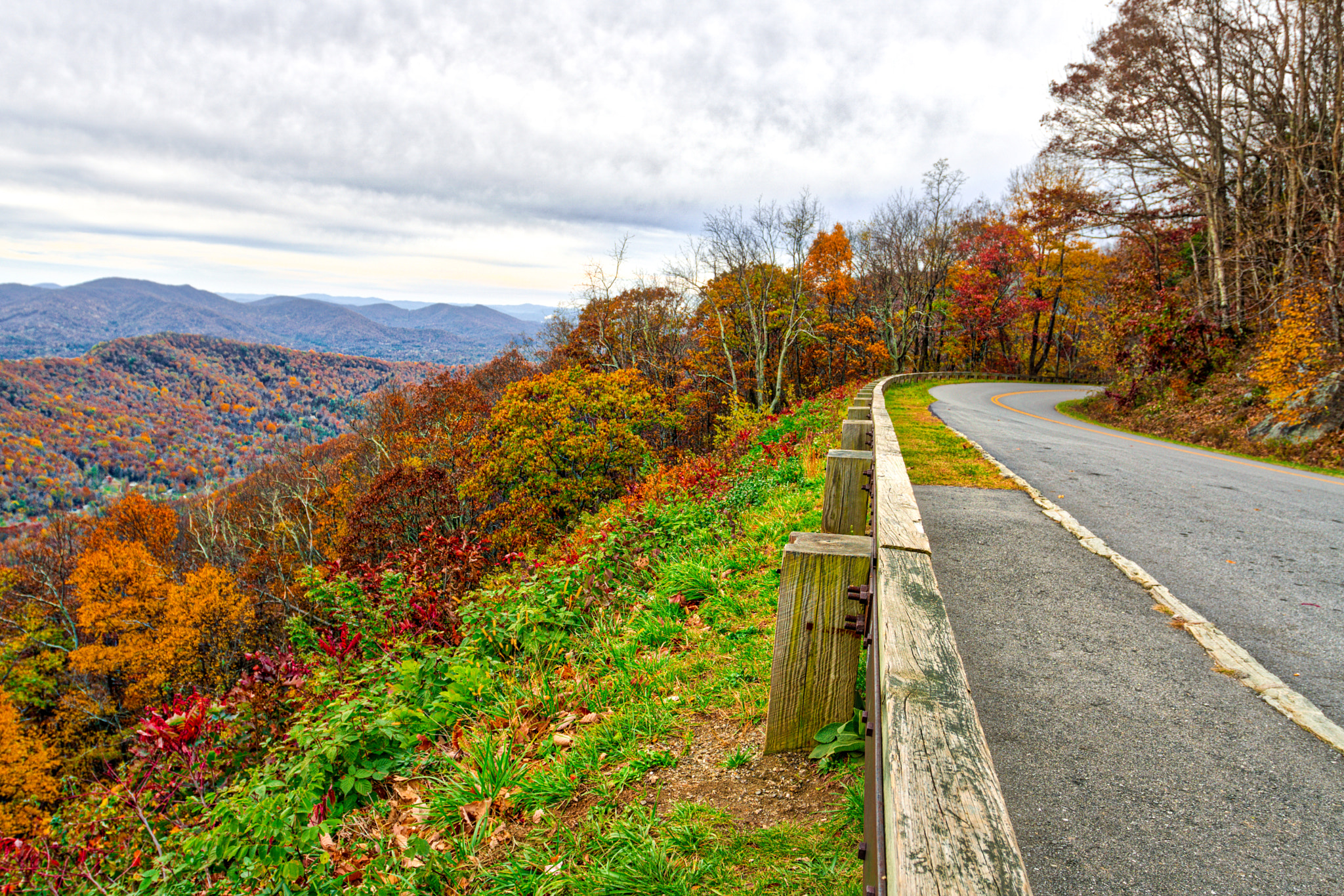 Sony a6000 + Canon EF 17-40mm F4L USM sample photo. On the road..: blue ridge parkway photography