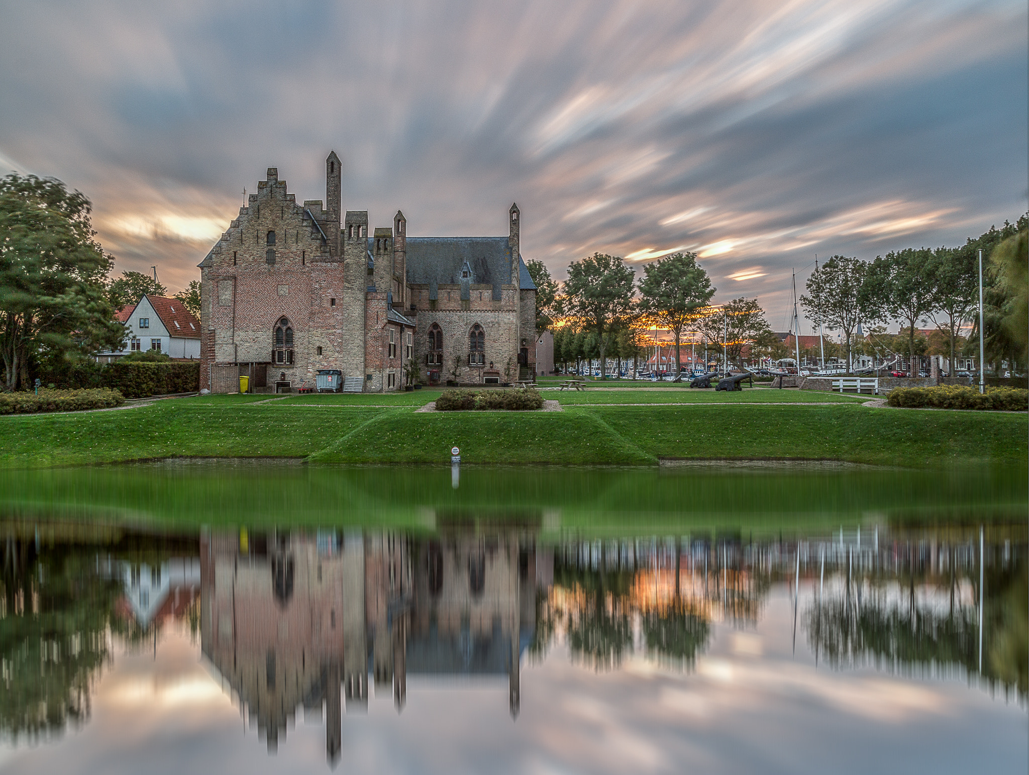 Sigma 17-70mm F2.8-4 DC Macro OS HSM sample photo. Castle radboud medemblik photography