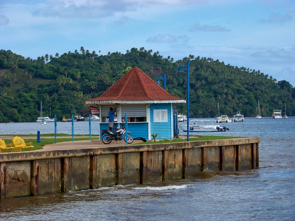 Kodak EASYSHARE Z8612 IS DIGITAL CAMERA sample photo. Shops in the dominican republic photography