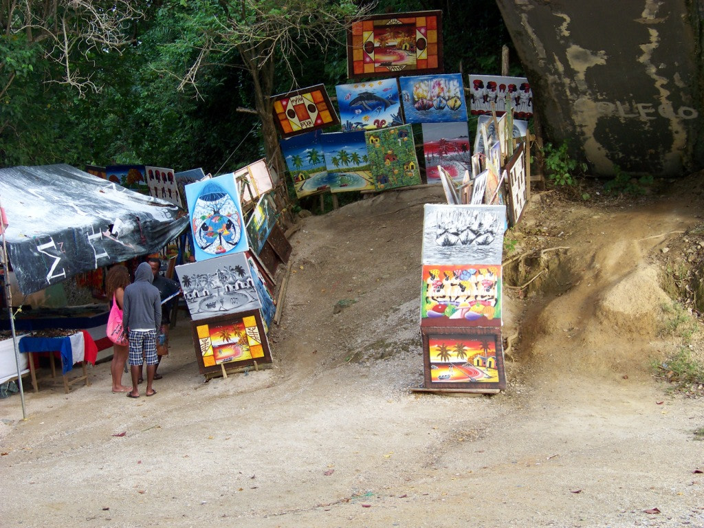 Kodak EASYSHARE Z8612 IS DIGITAL CAMERA sample photo. Shops in the dominican republic photography