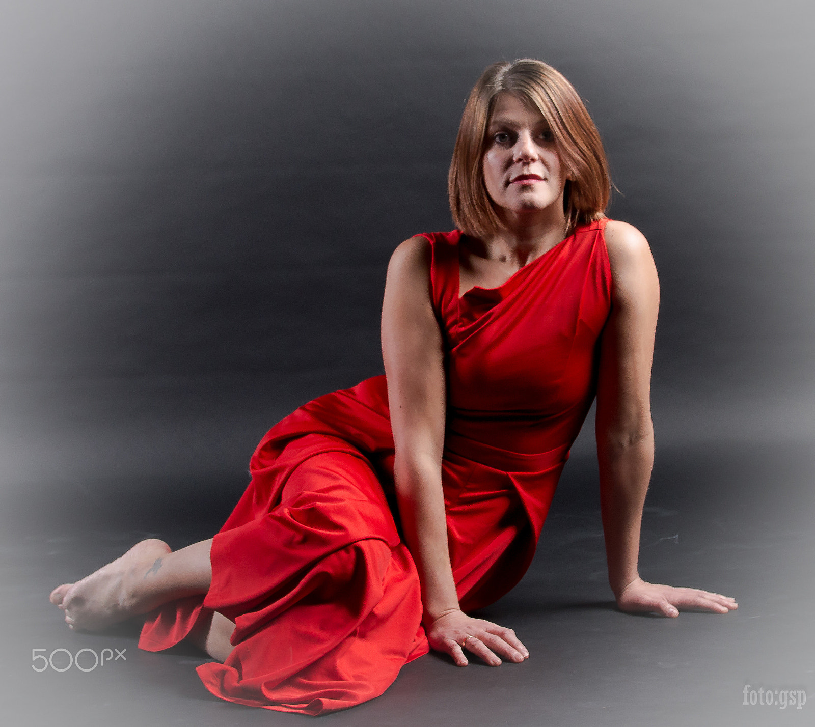 Sigma 18-200mm F3.5-6.3 II DC OS HSM sample photo. Lady in red photography