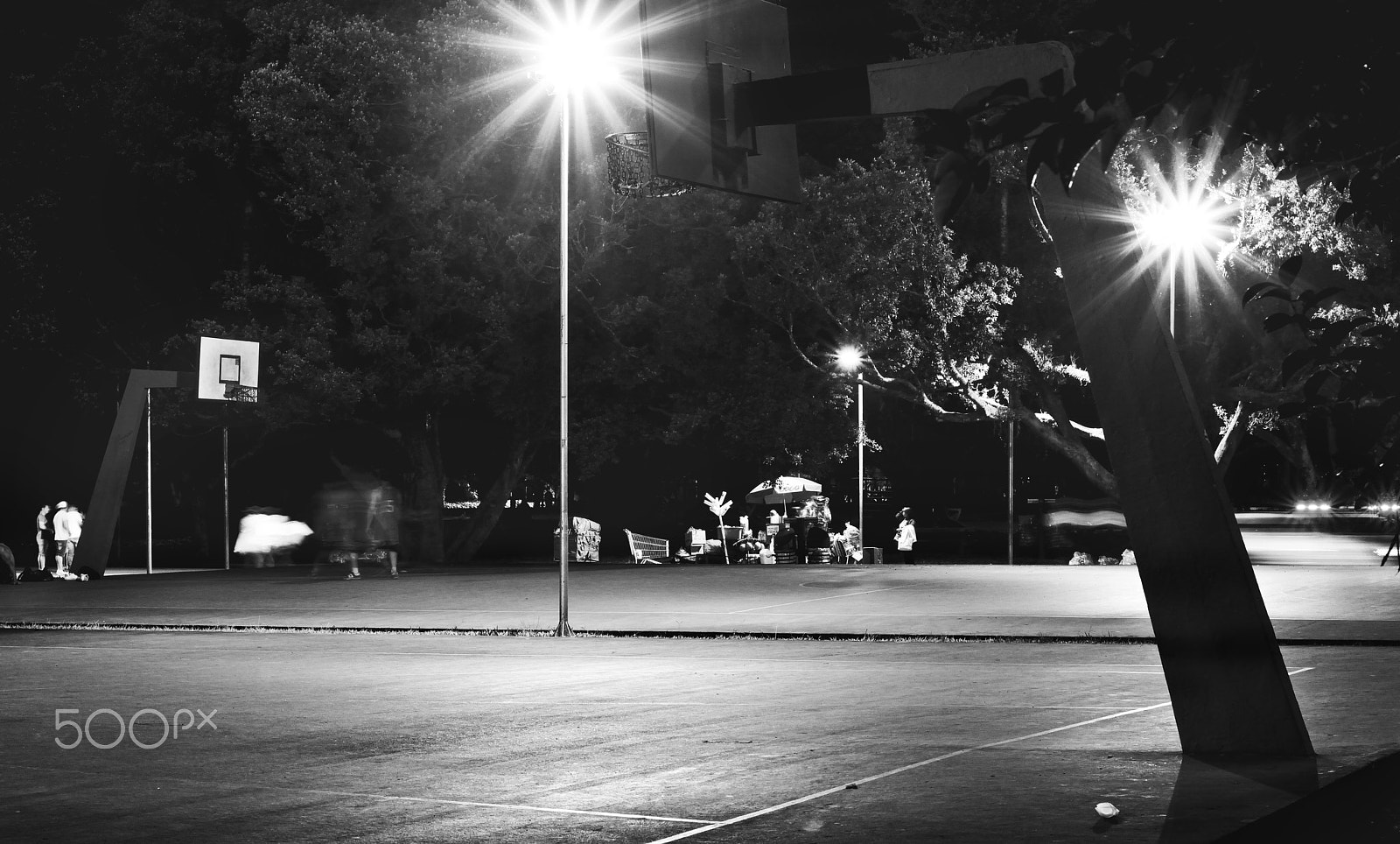 Nikon D7100 + Nikon PC-E Nikkor 24mm F3.5D ED Tilt-Shift sample photo. Basketball at night photography