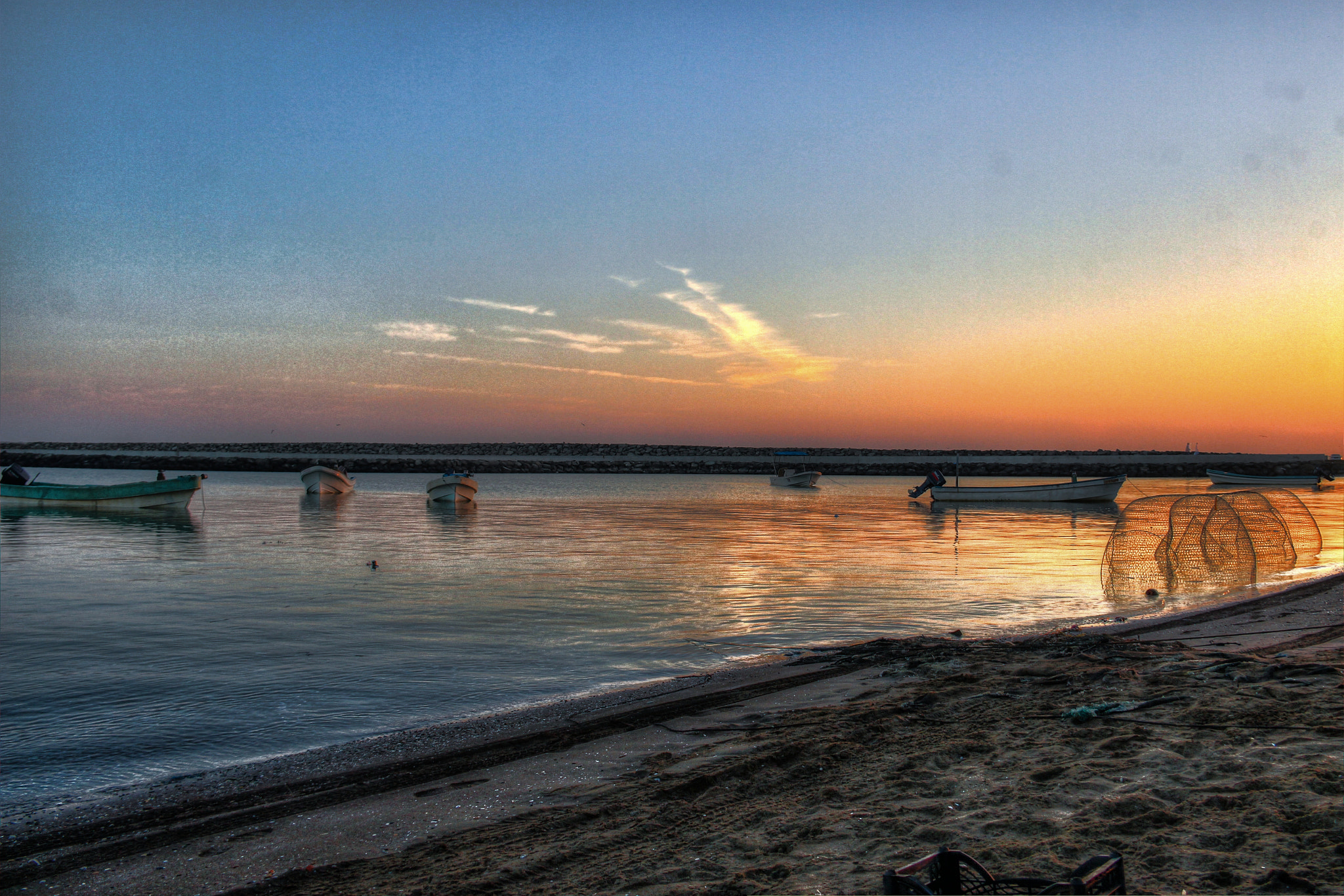 Canon EOS 600D (Rebel EOS T3i / EOS Kiss X5) sample photo. Fishing village morning photography