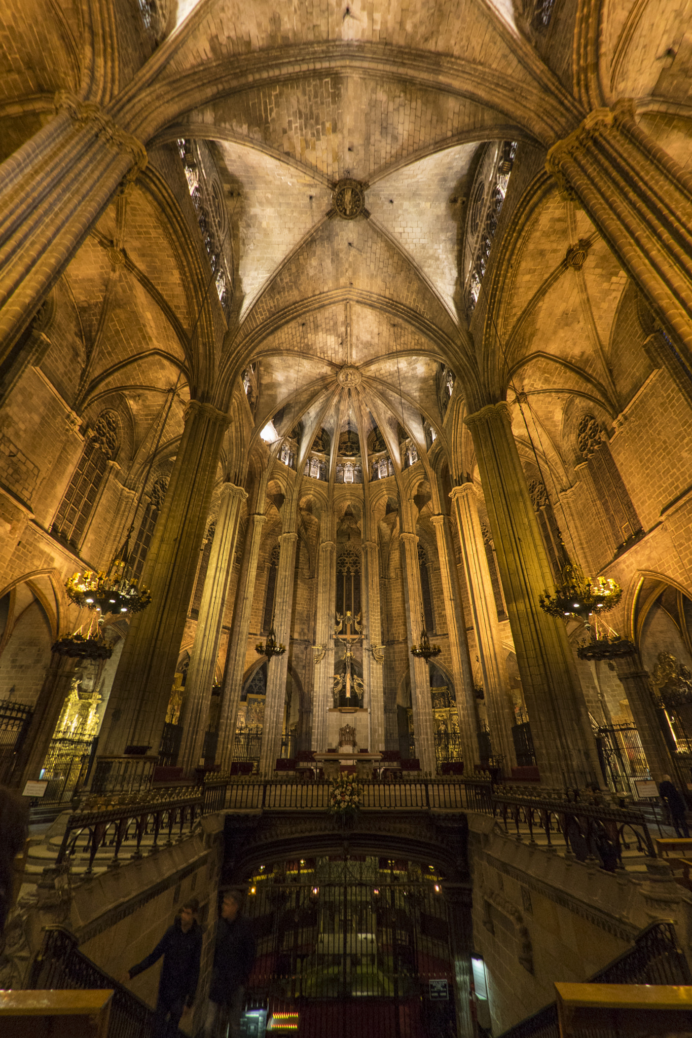 Sony a7 II + FE 16mm F3.5 Fisheye sample photo. La catedral, barcelona photography