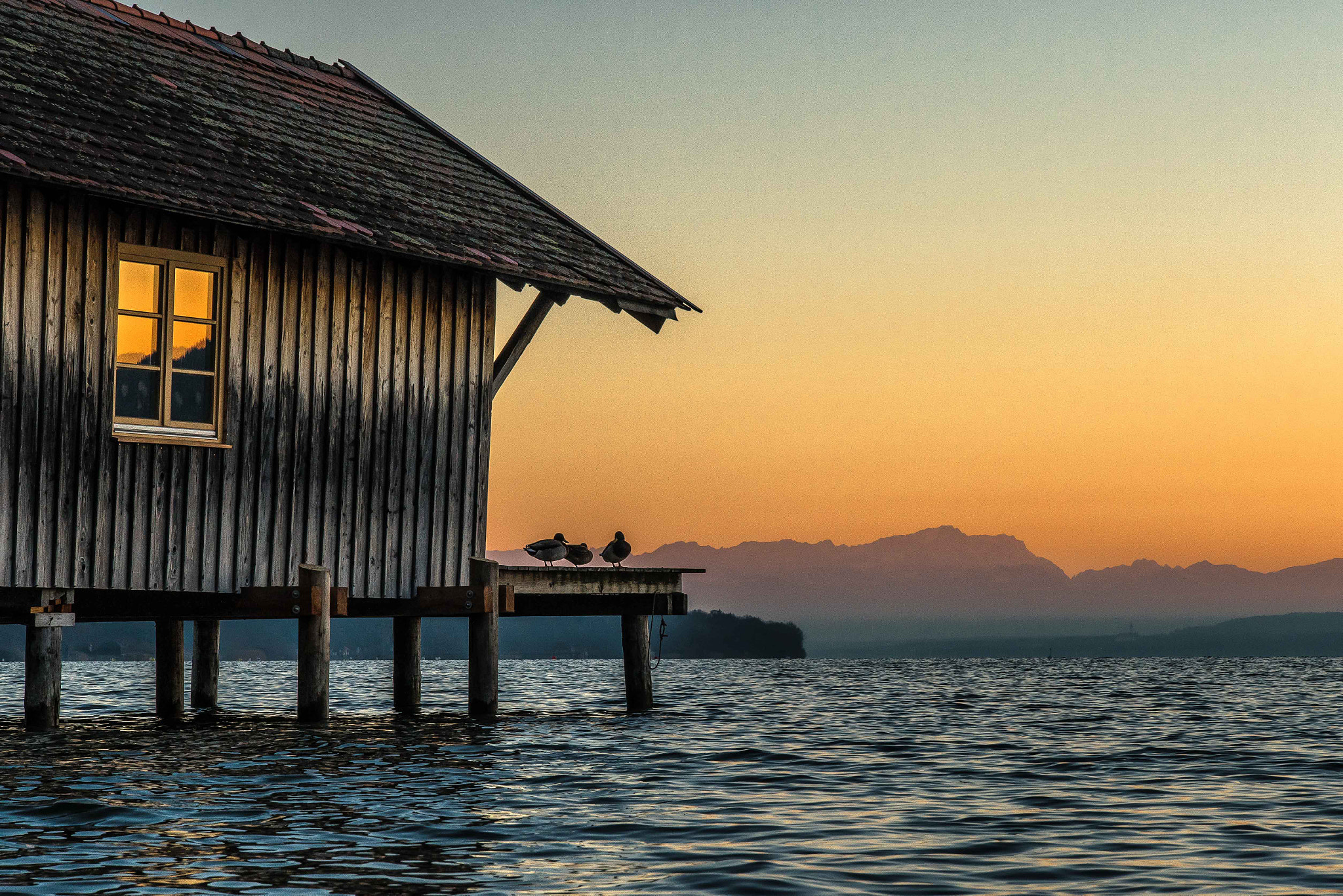 Tamron 18-270mm F3.5-6.3 Di II PZD sample photo. Stegner bootshaus.... photography