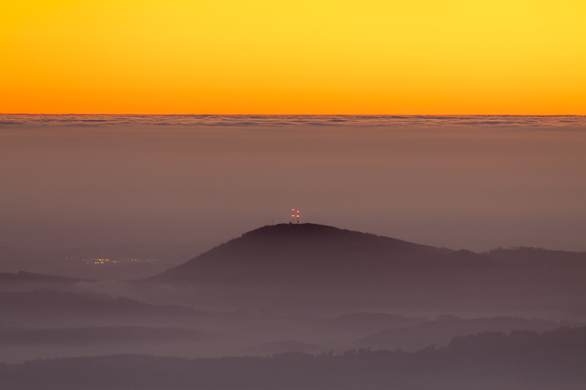 Canon EOS 50D + Canon EF 300mm F4L IS USM sample photo. Mount photography