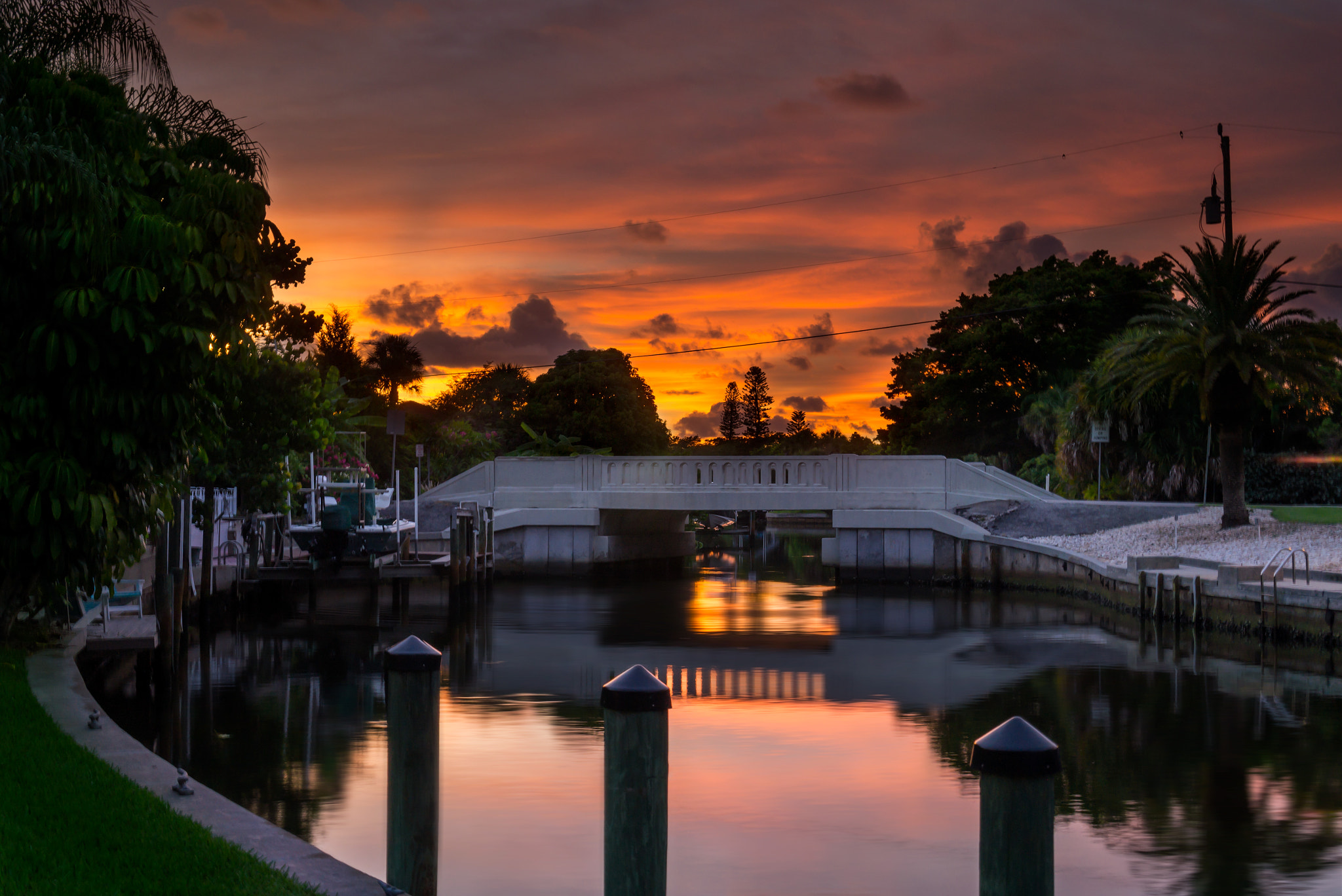 Sony Alpha NEX-C3 + Sony E 35mm F1.8 OSS sample photo. Siesta key, usa photography