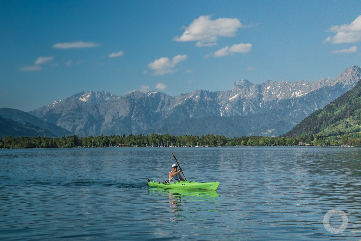 Sony FE PZ 28-135mm F4 G OSS sample photo. Canoeing photography