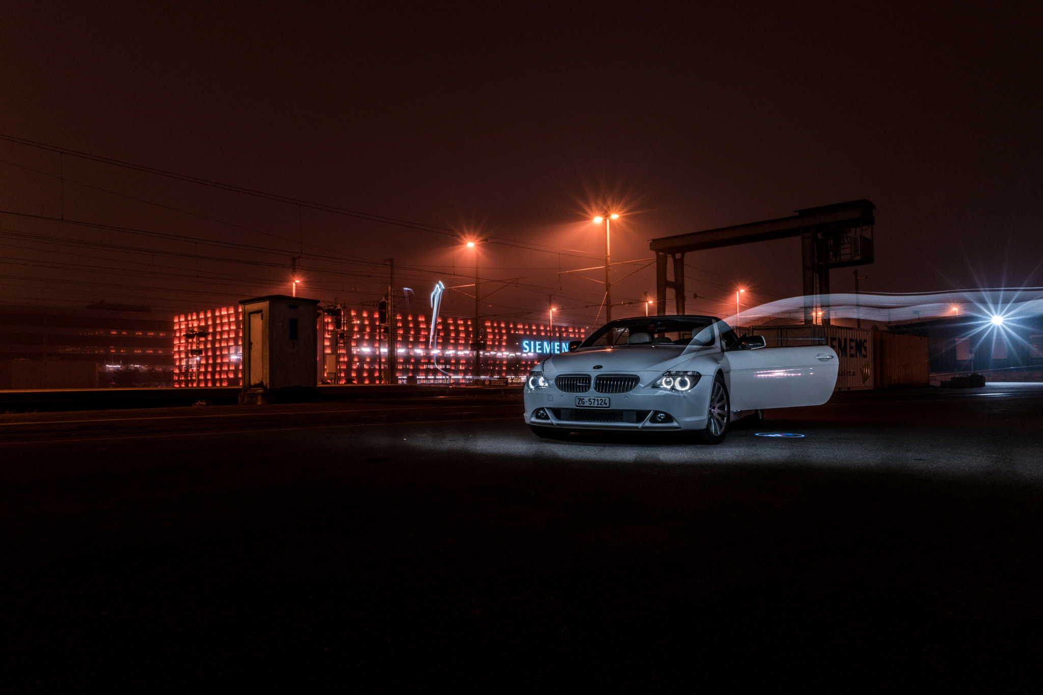 Samsung NX1 + Samsung NX 16-50mm F3.5-5.6 Power Zoom ED OIS sample photo. Bmw at night photography