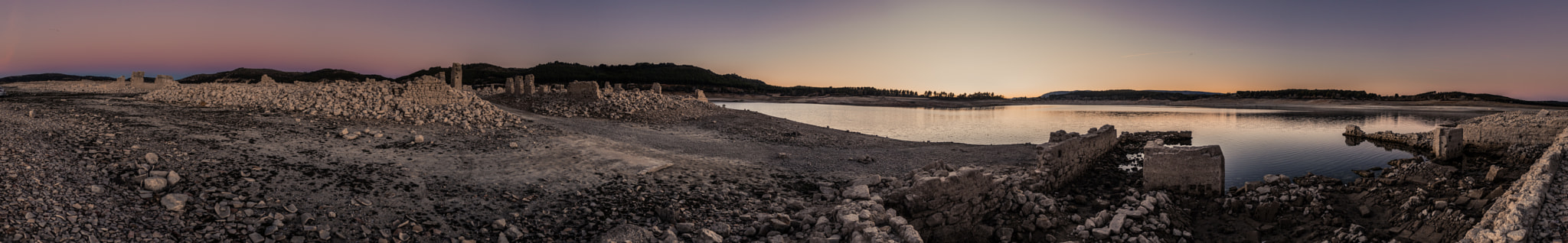 Olympus OM-D E-M10 + Panasonic Lumix G 14mm F2.5 ASPH sample photo. Ruined photography
