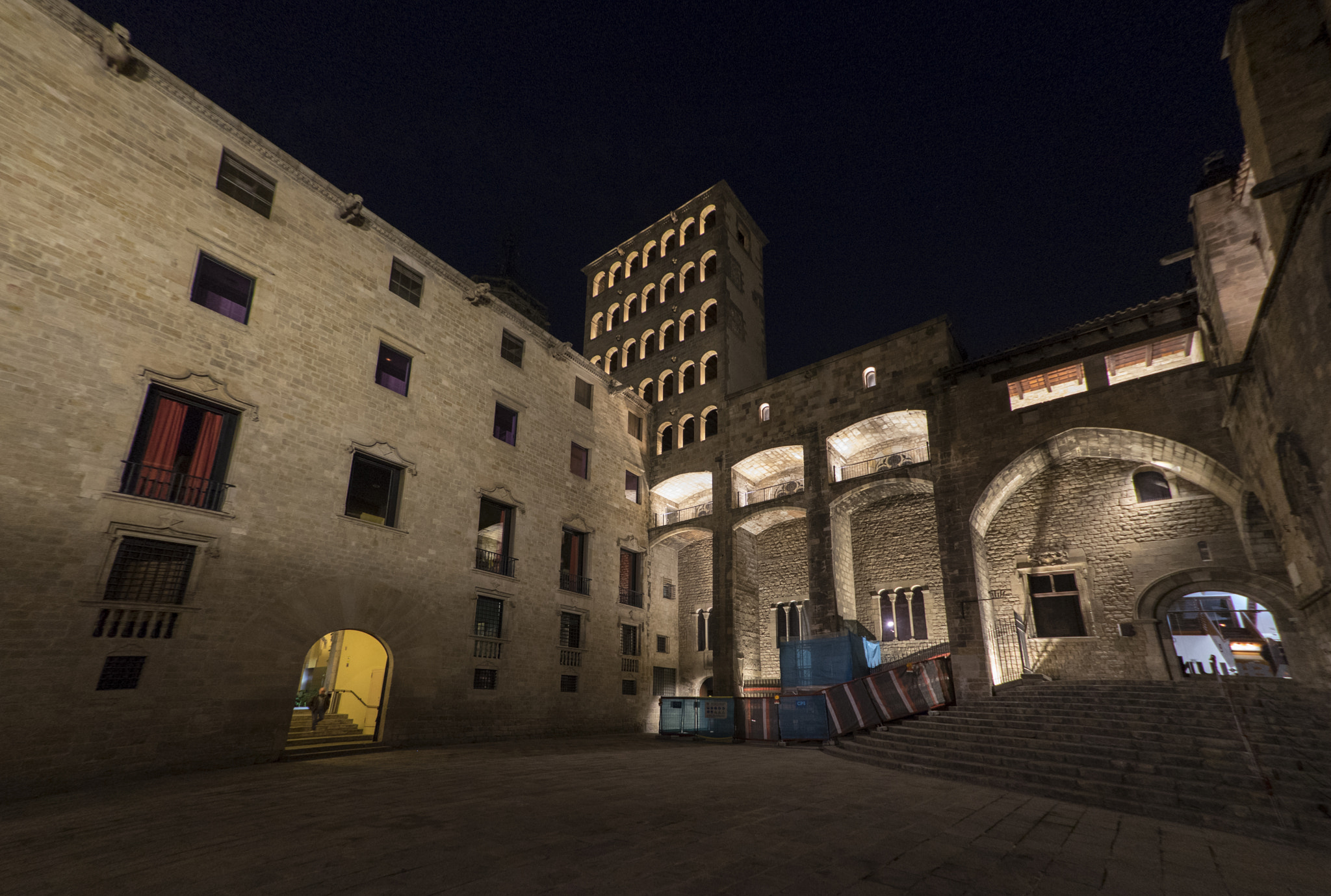 Sony a7 II + FE 16mm F3.5 Fisheye sample photo. Gothic quarter of barcelona photography