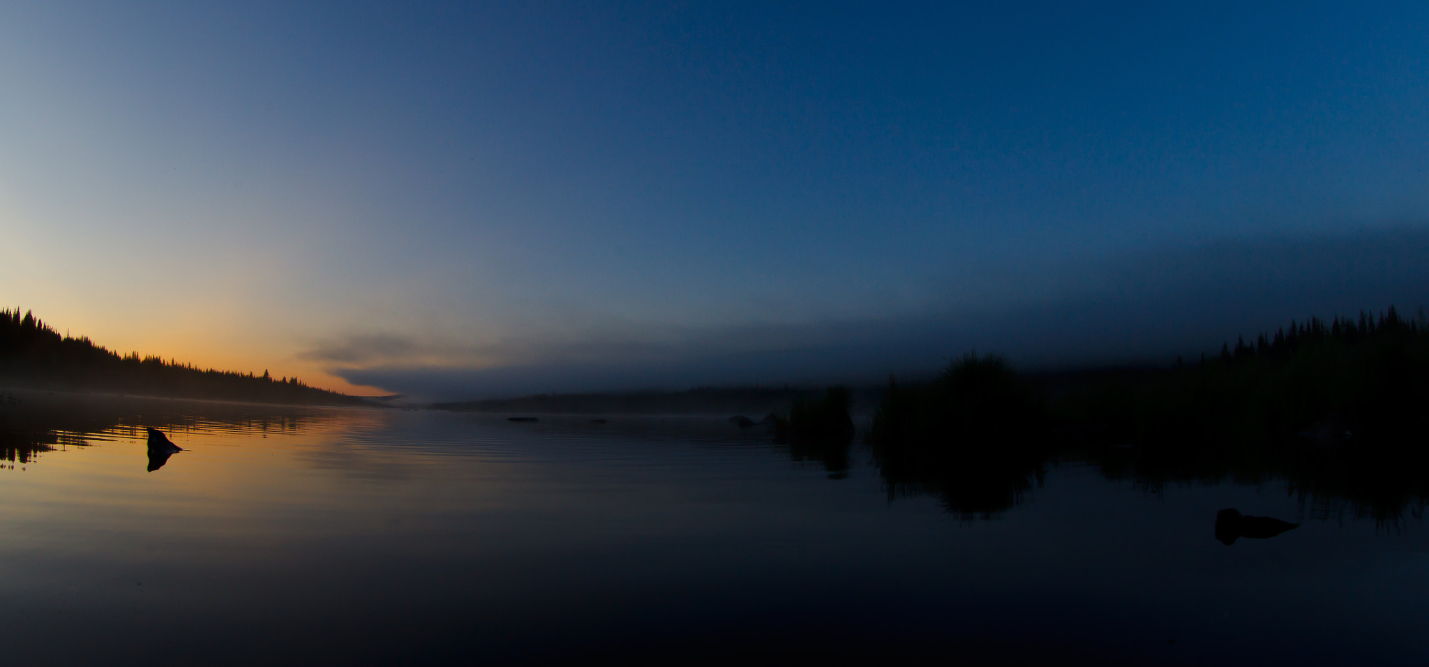 Canon EF 8-15mm F4L Fisheye USM sample photo. Misty laponia photography