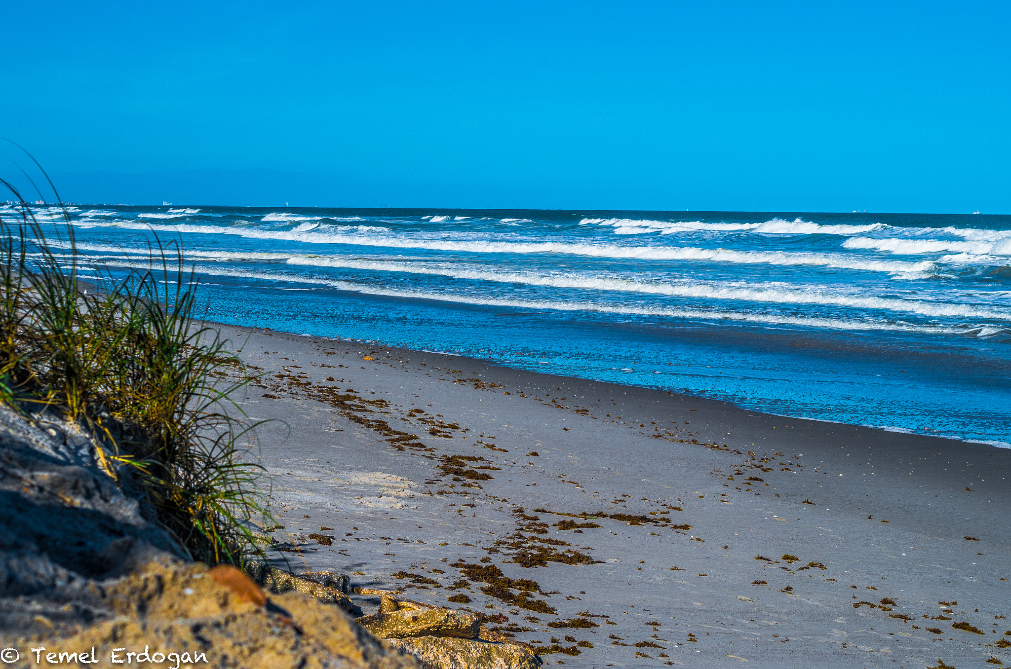 smc PENTAX-F 50mm F1.7 sample photo. Relaxing at he beach! photography