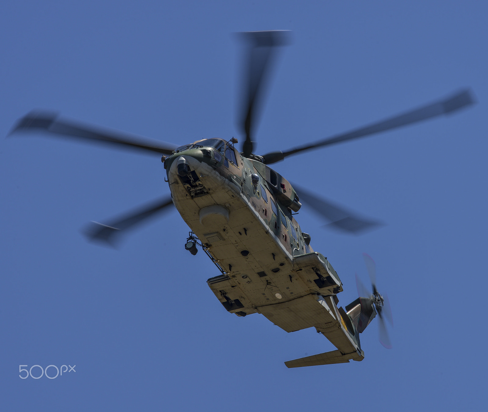 Sigma 120-400mm F4.5-5.6 DG OS HSM sample photo. A.w. eh-101 merlin photography