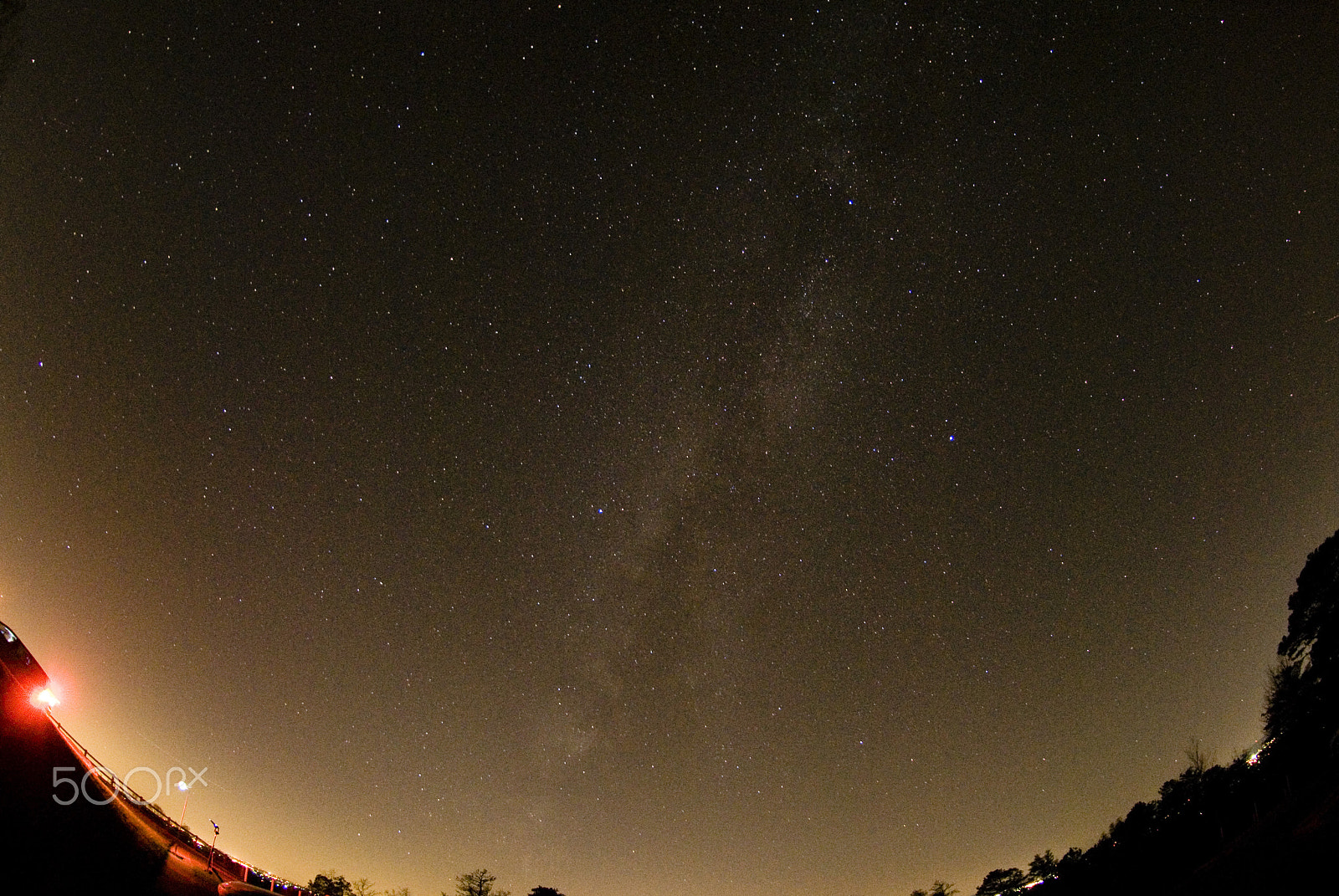 Nikon AF DX Fisheye-Nikkor 10.5mm F2.8G ED sample photo. Spilled milk photography