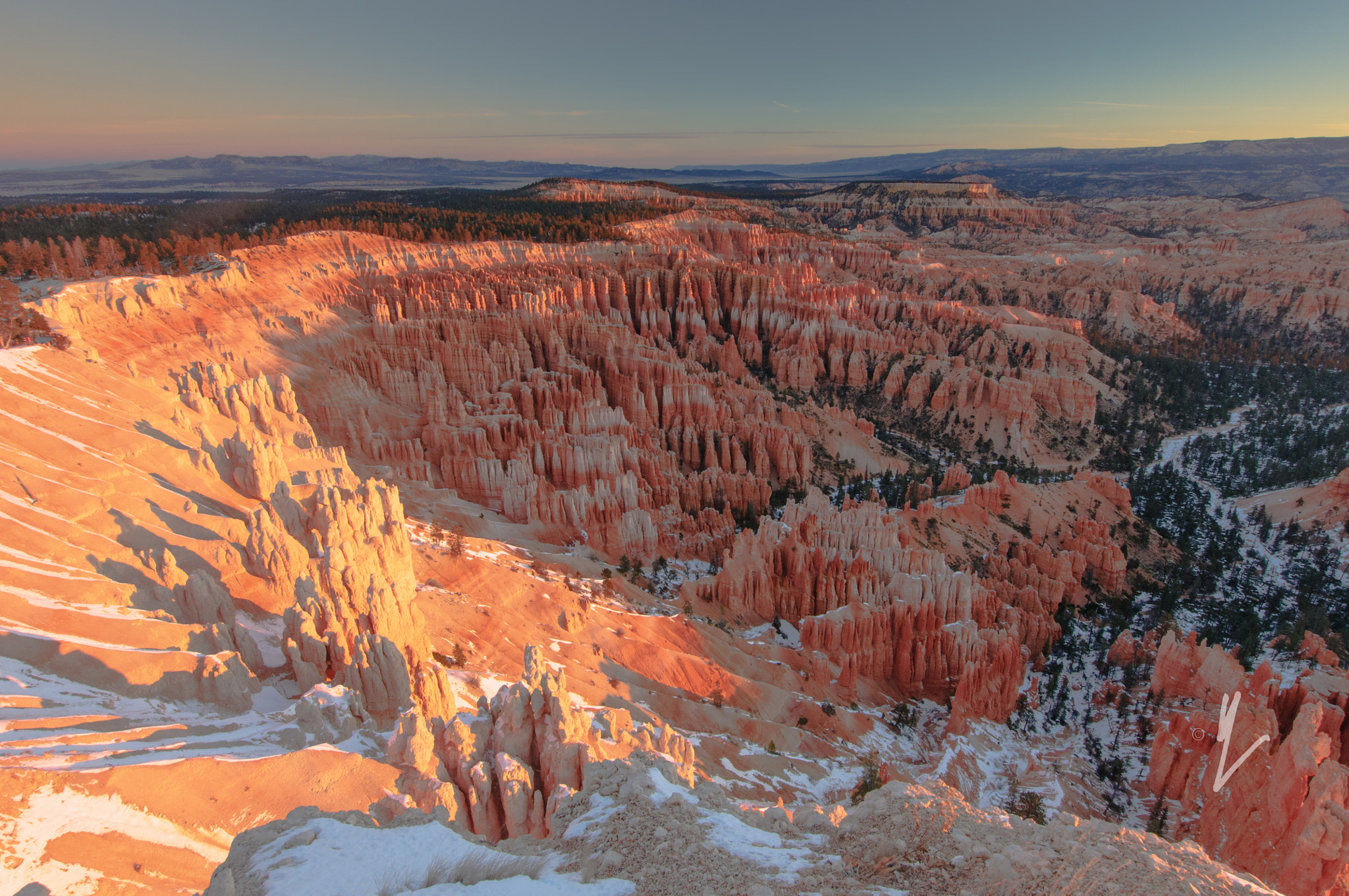 Nikon D300S + Sigma 10-20mm F3.5 EX DC HSM sample photo. Desert sunrise photography