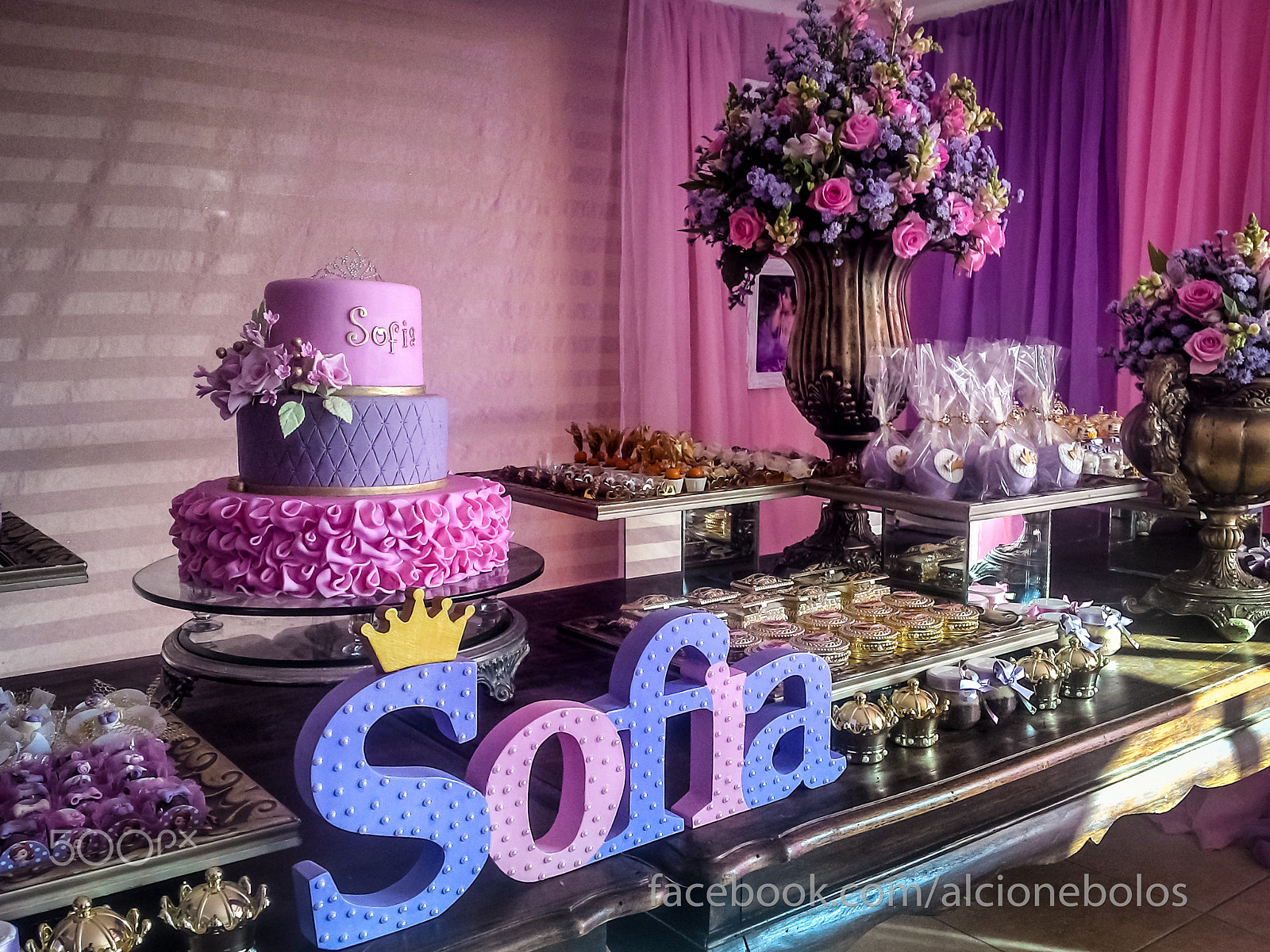 Motorola RAZR i sample photo. Princess cake photography