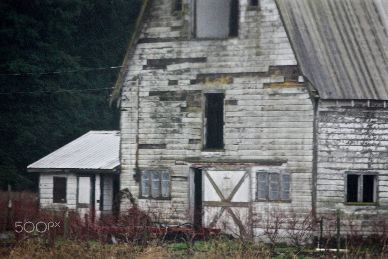 Canon EOS 450D (EOS Rebel XSi / EOS Kiss X2) sample photo. Old barns photography