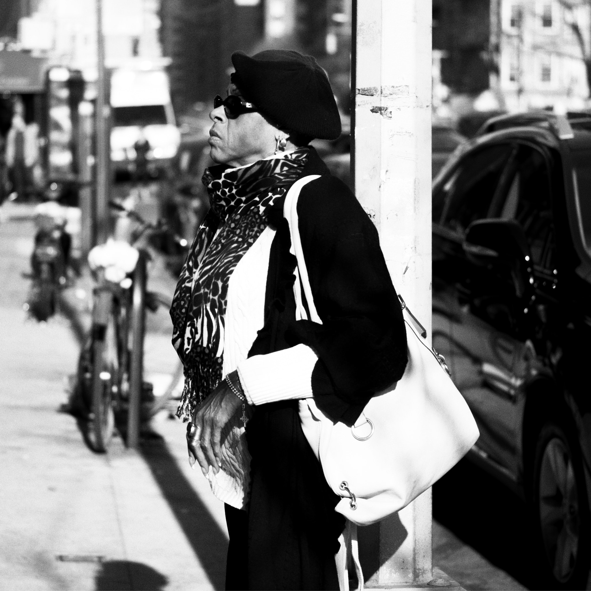 Macro-Elmar-M 1:4/90 sample photo. Women in black photography