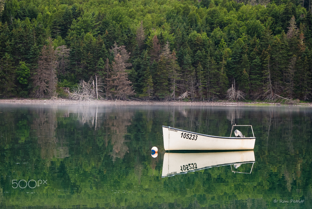 Pentax K100D Super sample photo. Boat on calm morning photography
