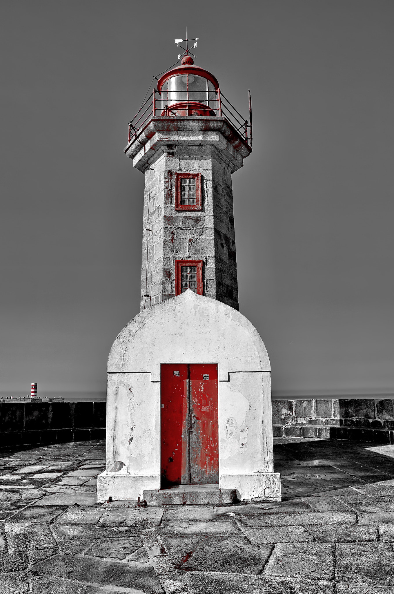 Sigma 17-70mm F2.8-4 DC Macro OS HSM sample photo. Porto lighthouse photography