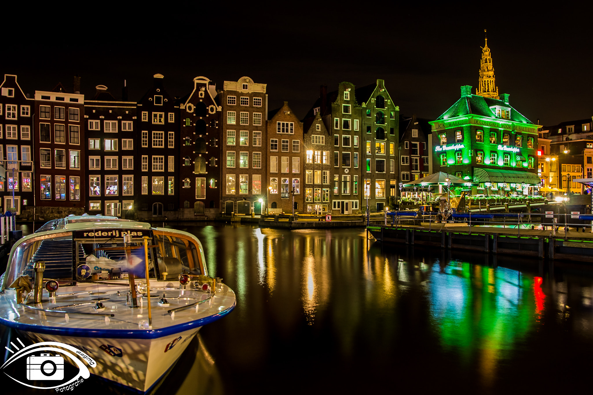Sigma 17-70mm F2.8-4 DC Macro OS HSM sample photo. Amsterdam the damrak by night photography